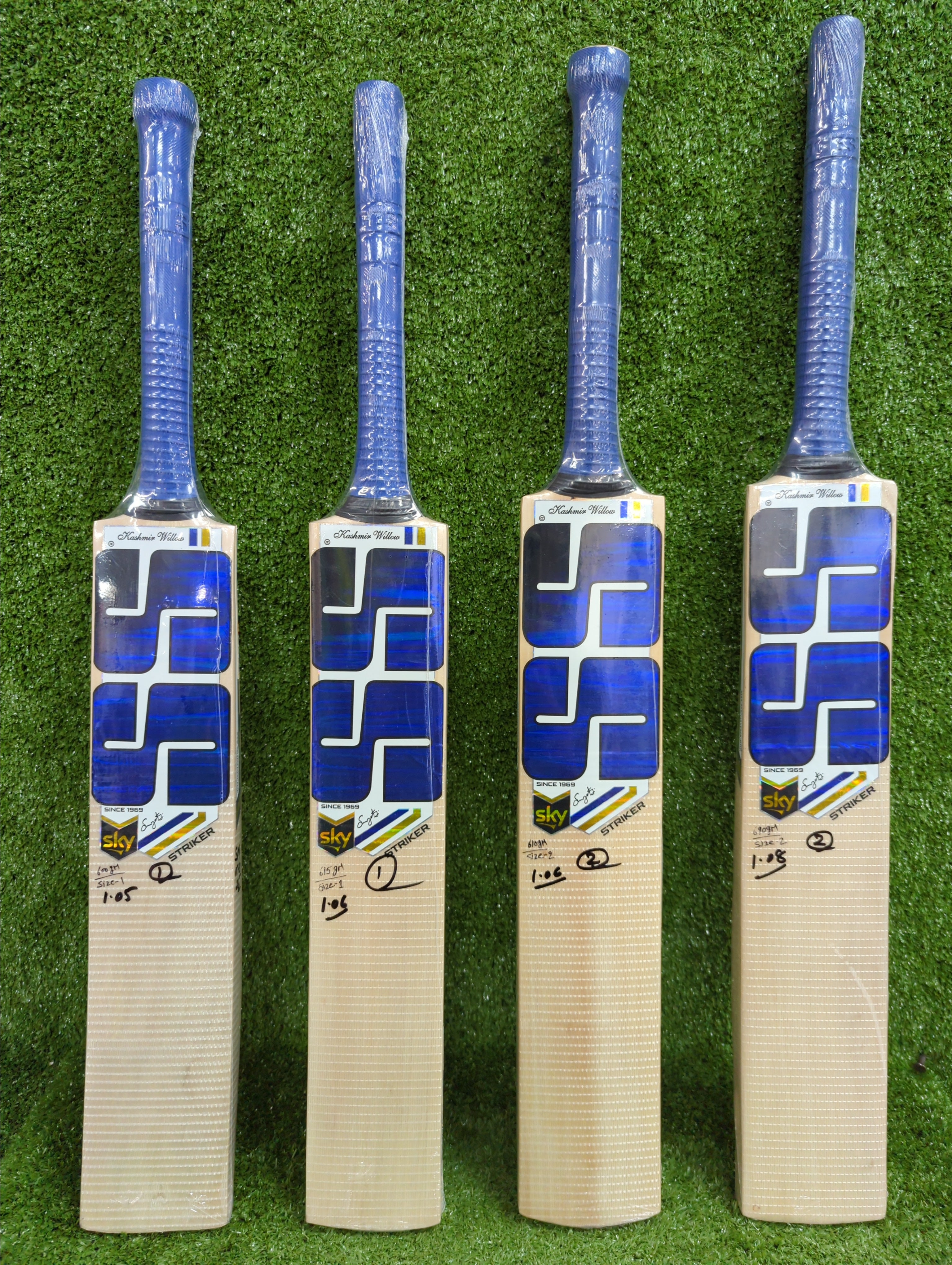SS Sky Striker Junior / Youth Kashmir Willow Cricket Bat by SS - TopCricketStore