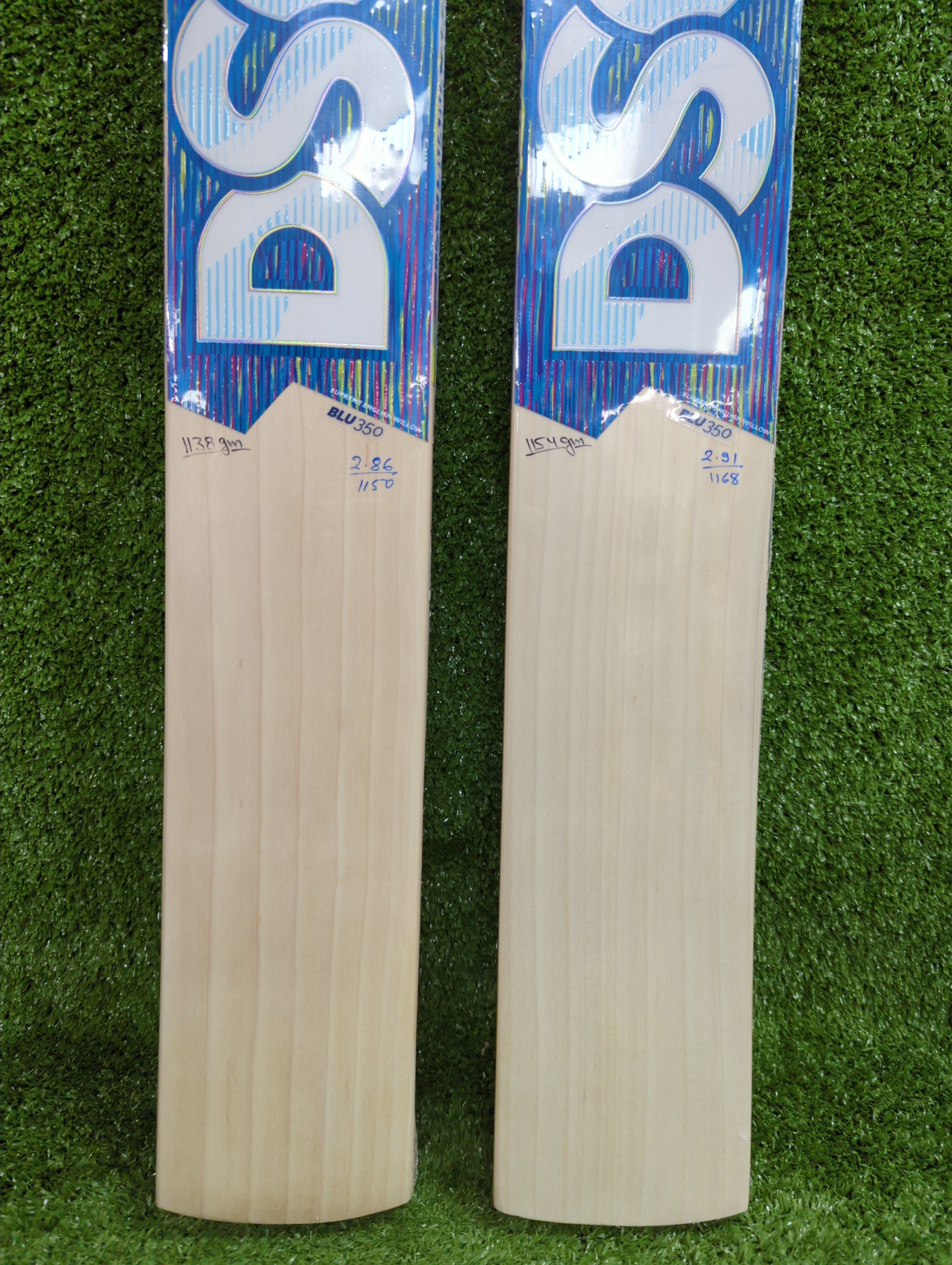 DSC Blu 350 Adult English Willow Cricket Bat