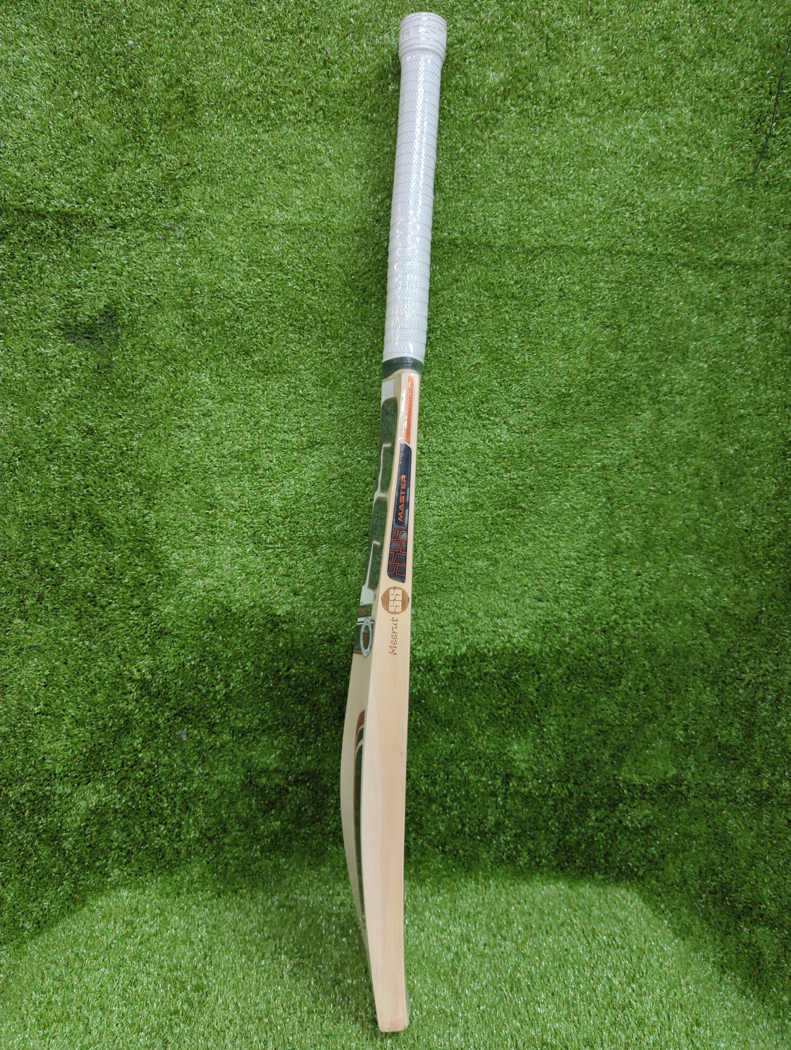 SS Master 7000 English Willow Cricket Bat - Short Handle SS