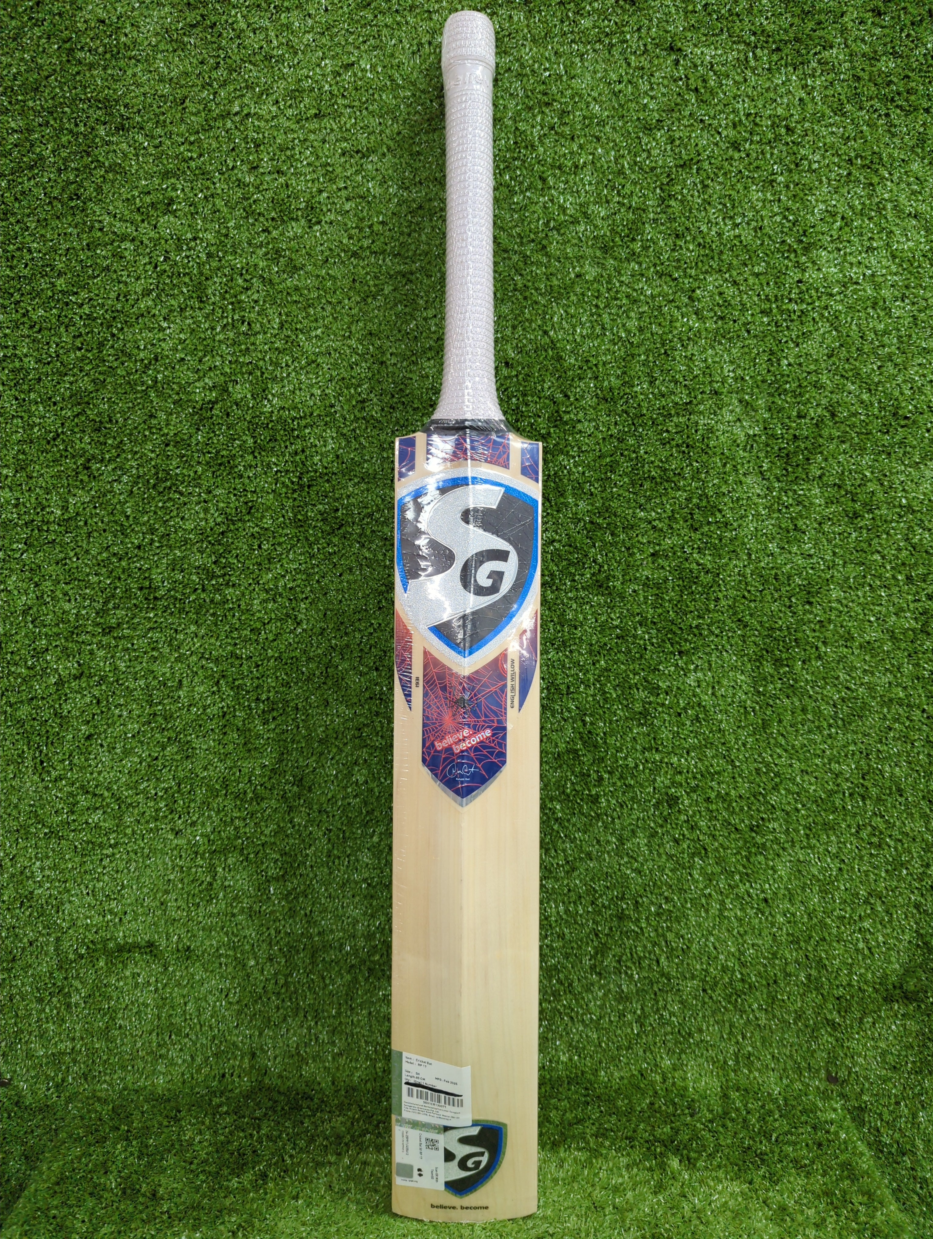 SG RP 17 (Rishabh Pant) Original Players Cricket Bat