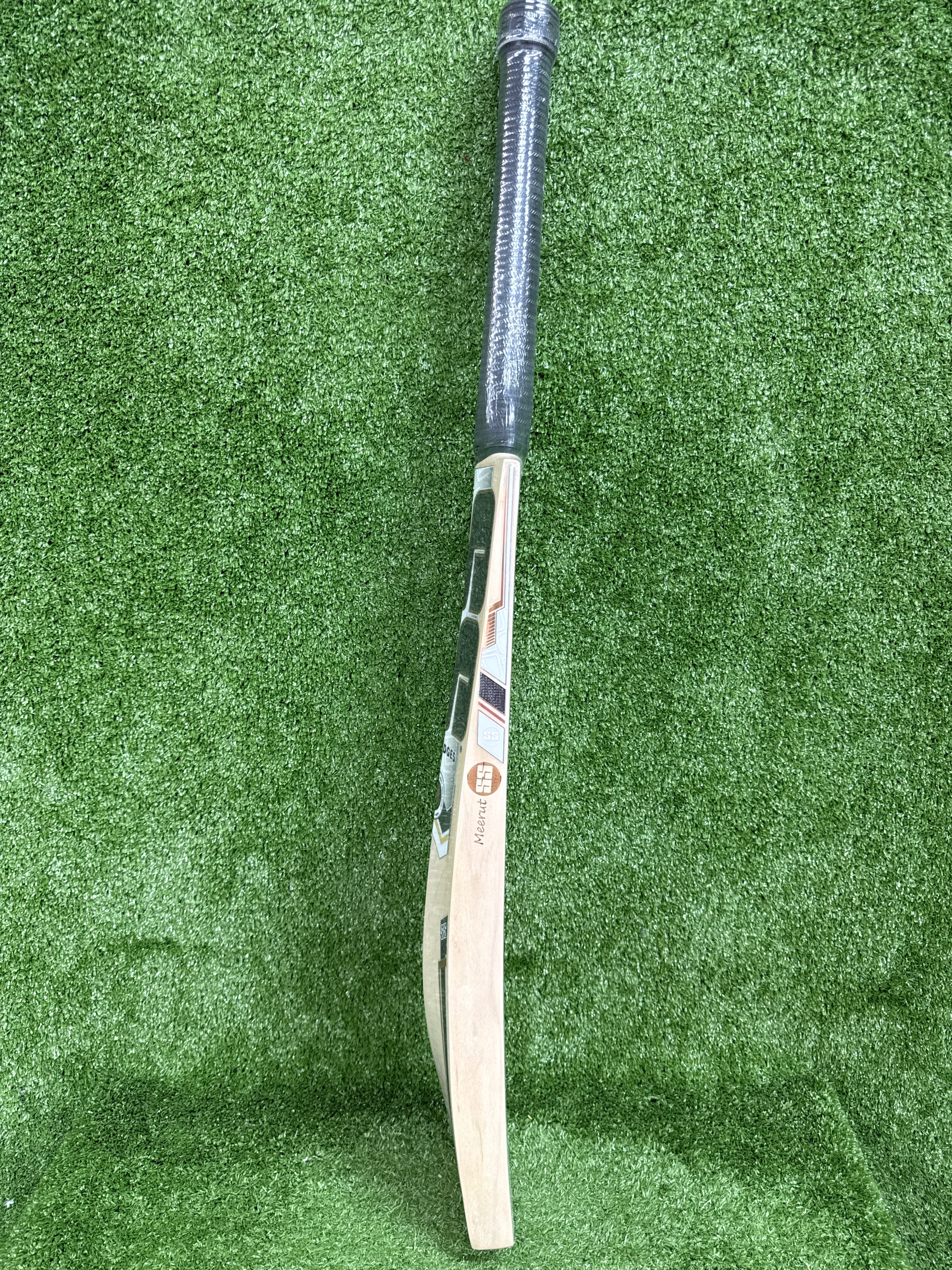 Side profile of the SS Core Limited Edition cricket bat showcasing modern concave edges designed for high impact.