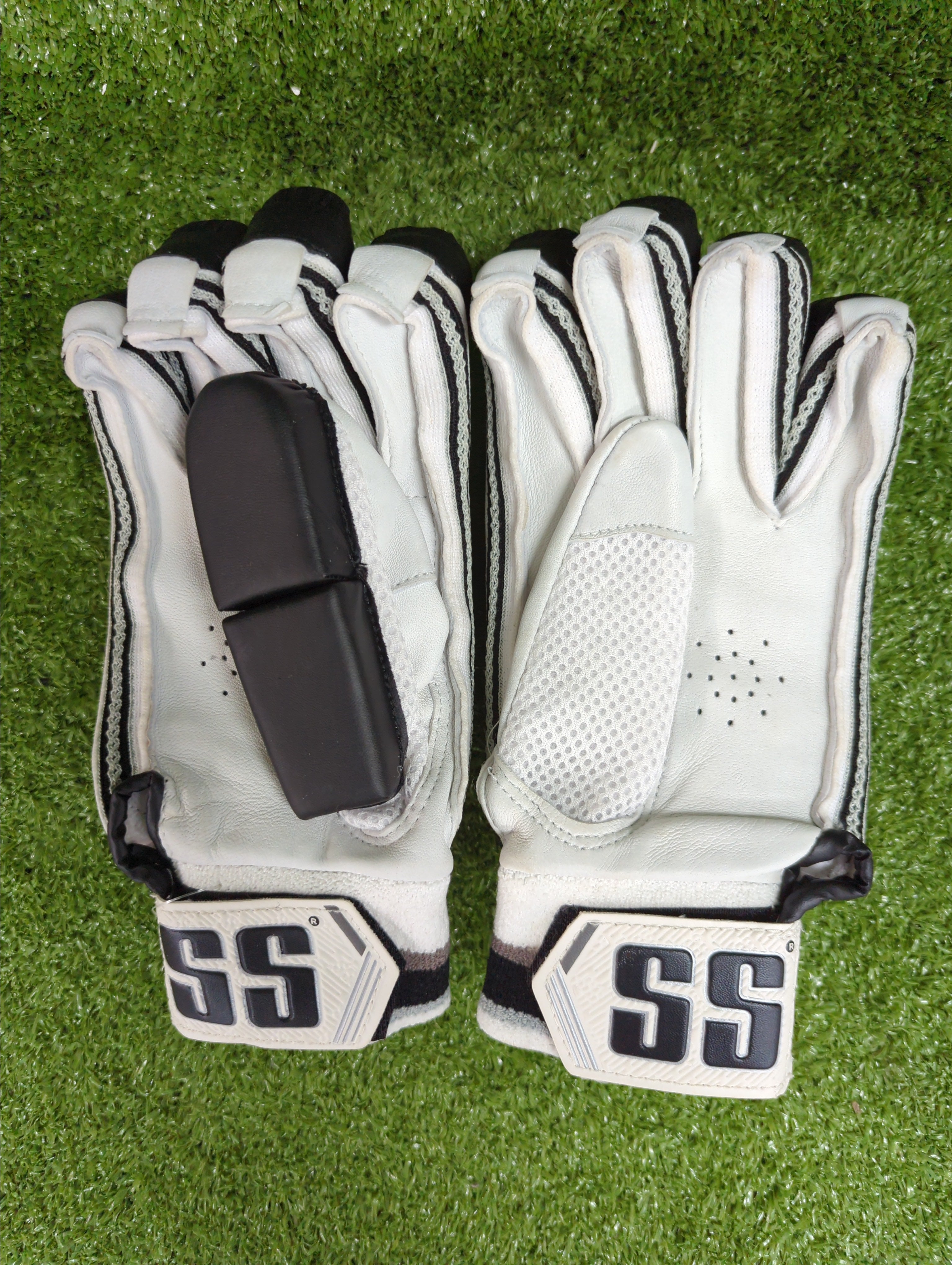 High-density foam finger protection side view