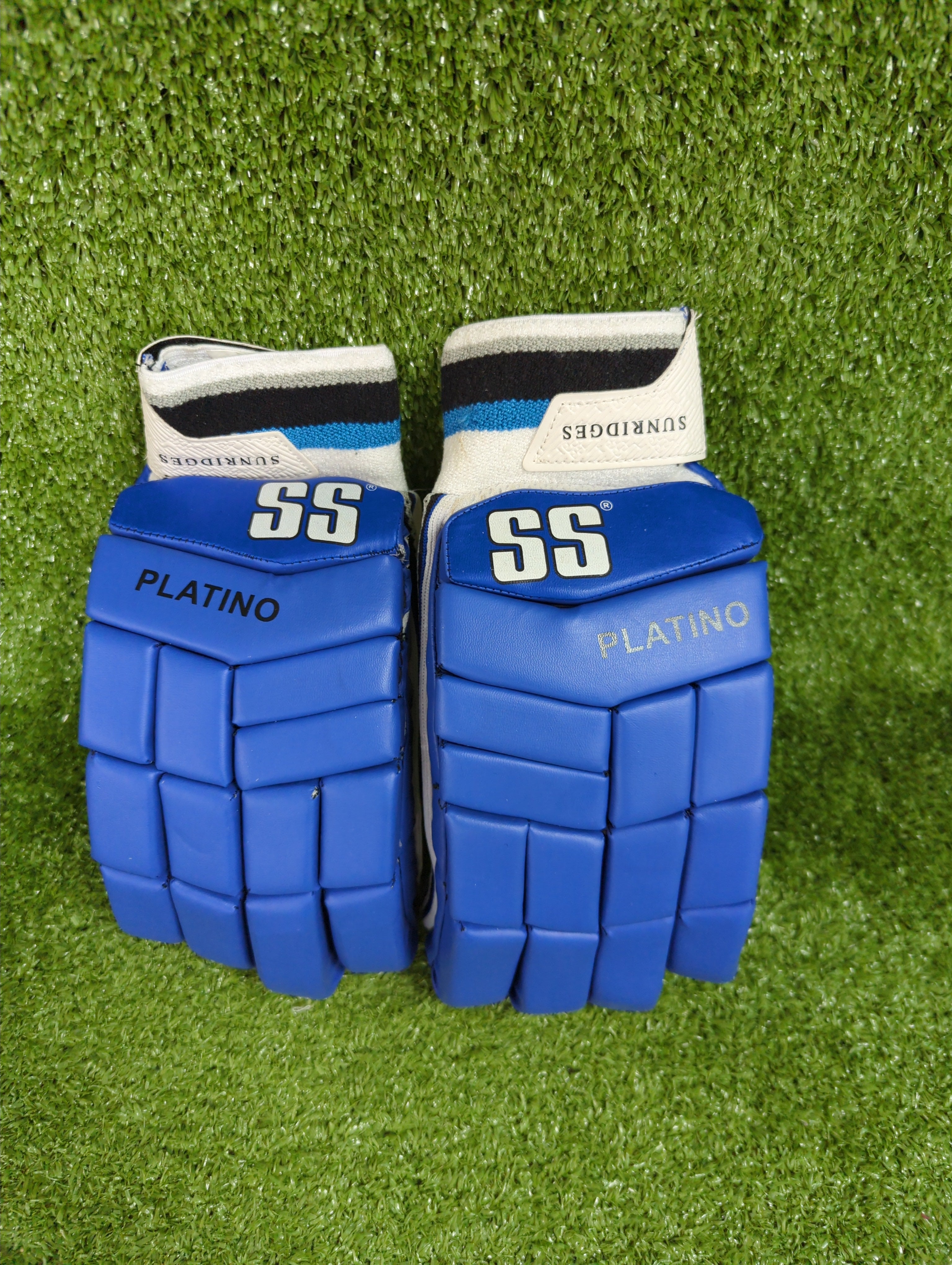 Front view of SS Platino Blue Adult Cricket Batting Gloves