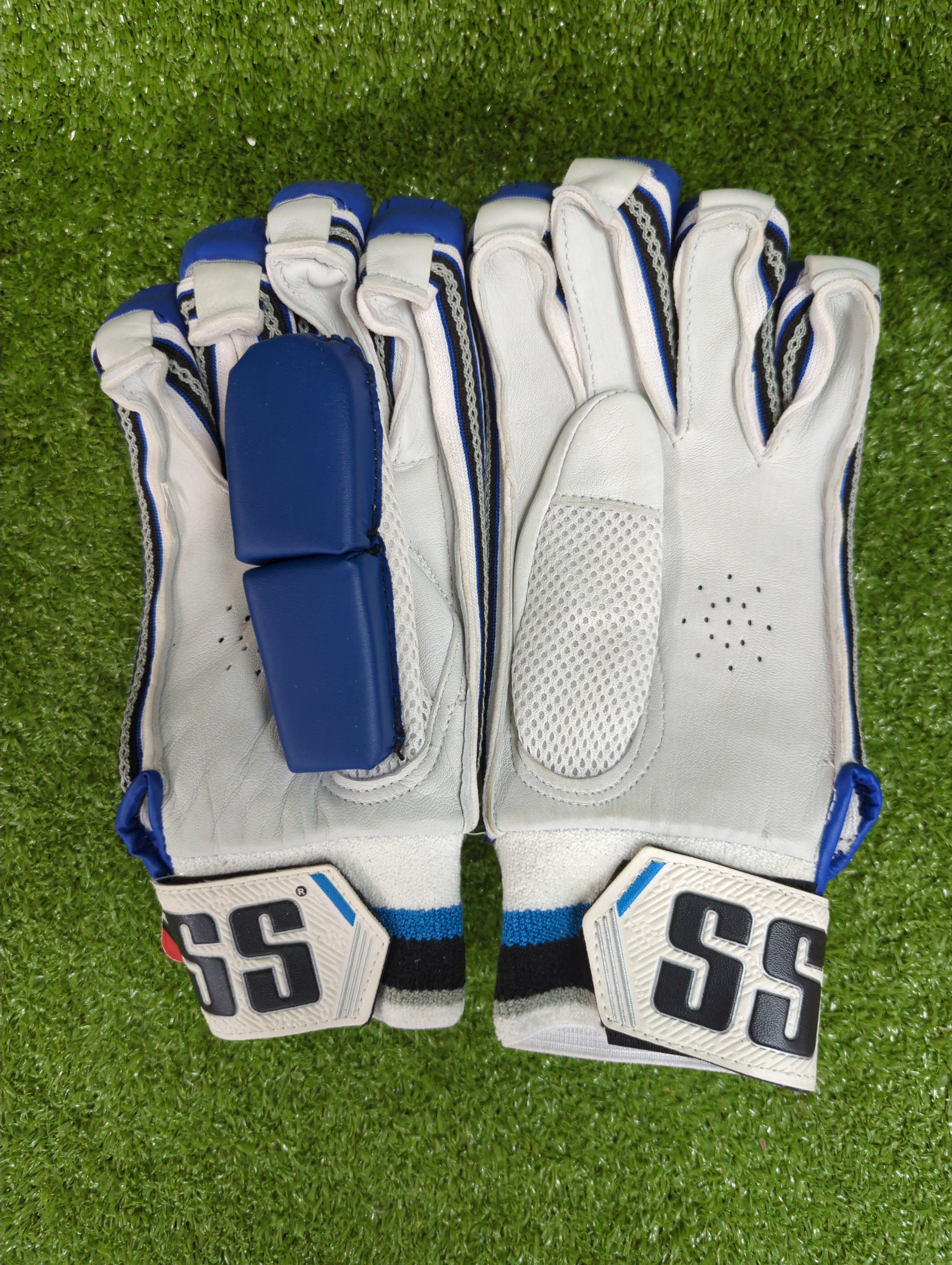 High-density foam finger protection side view