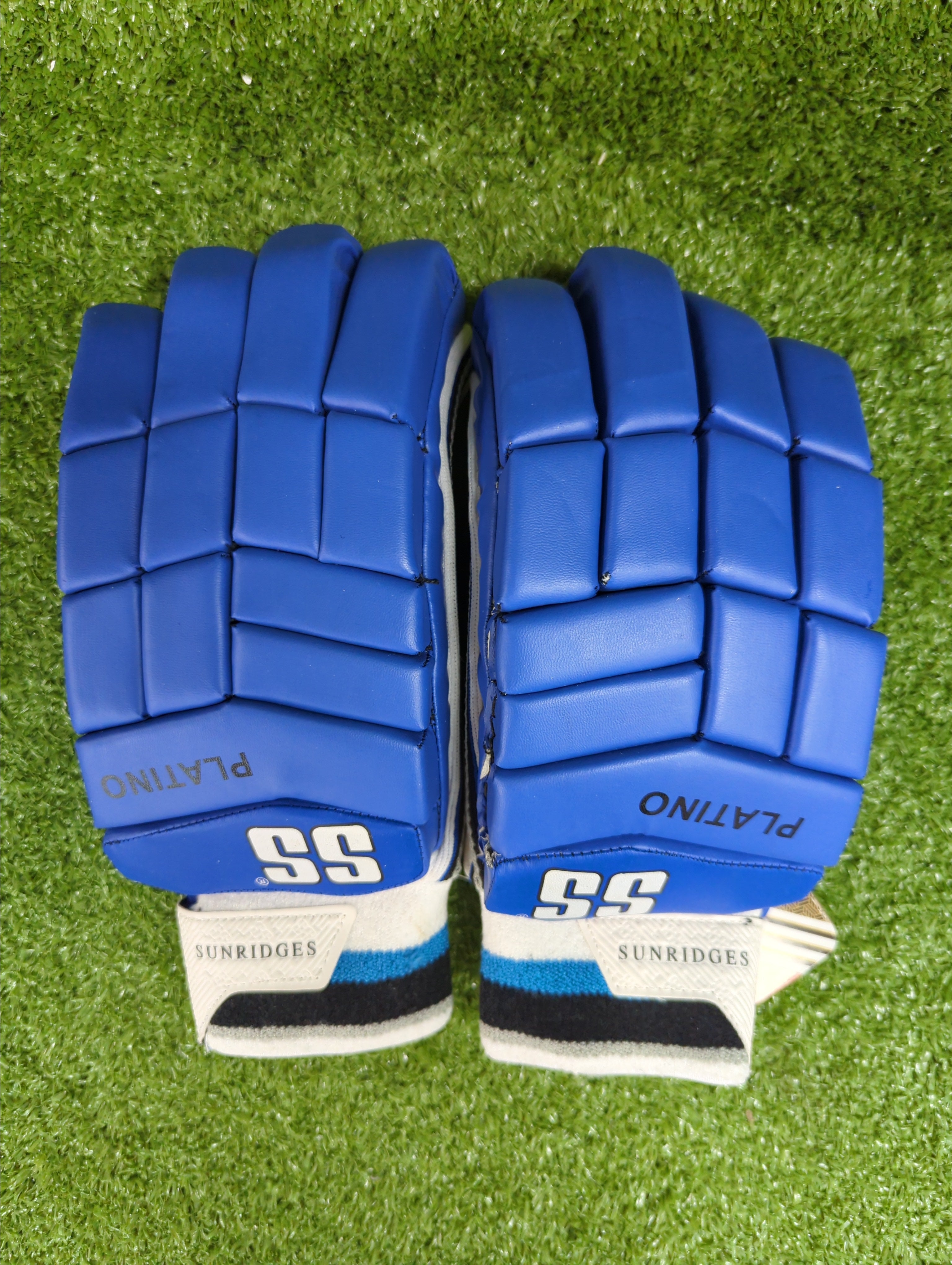 Soft sheep leather palm on SS Platino Blue cricket gloves