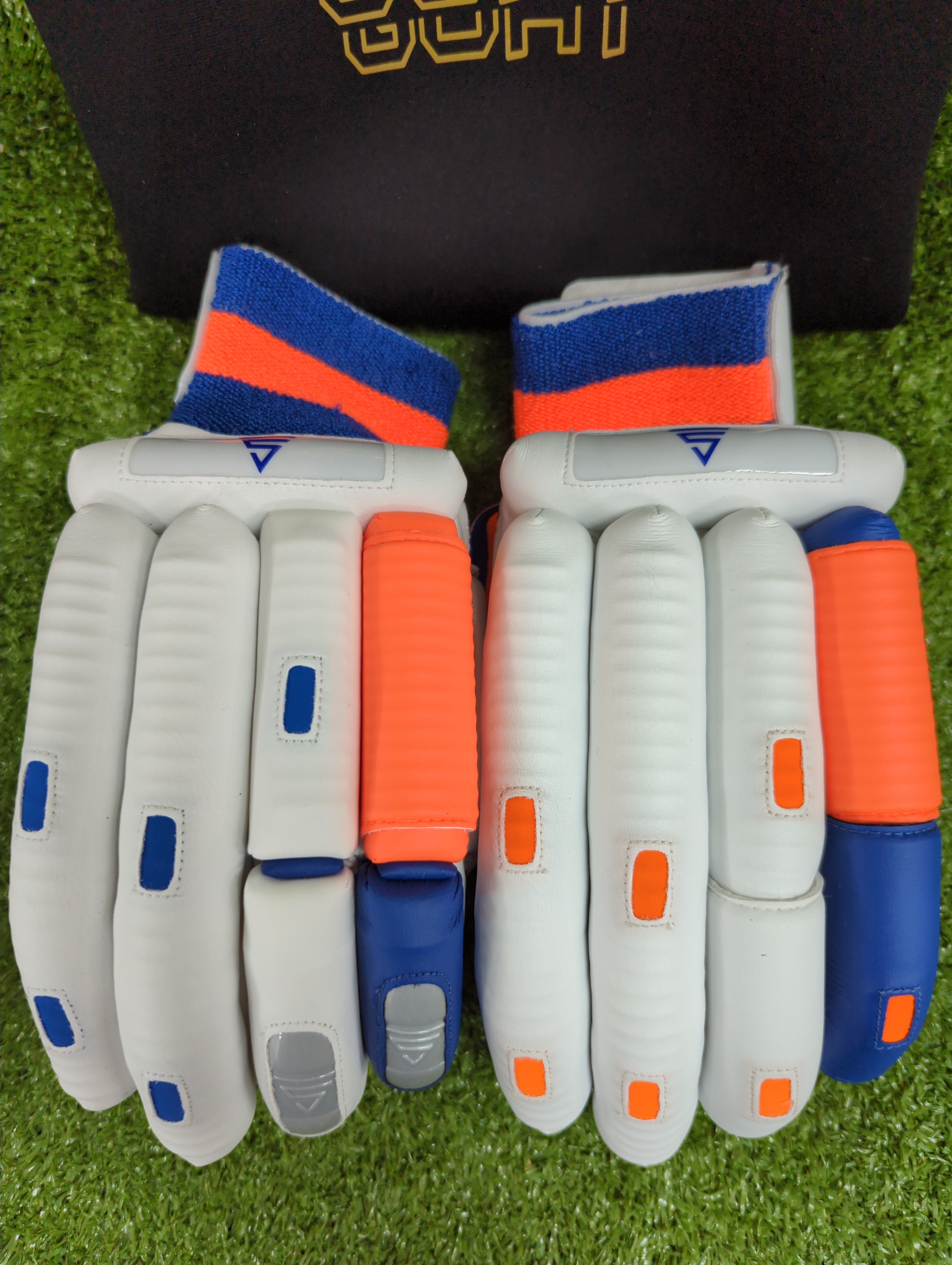 Versant GOAT Adult Cricket Batting Gloves front view