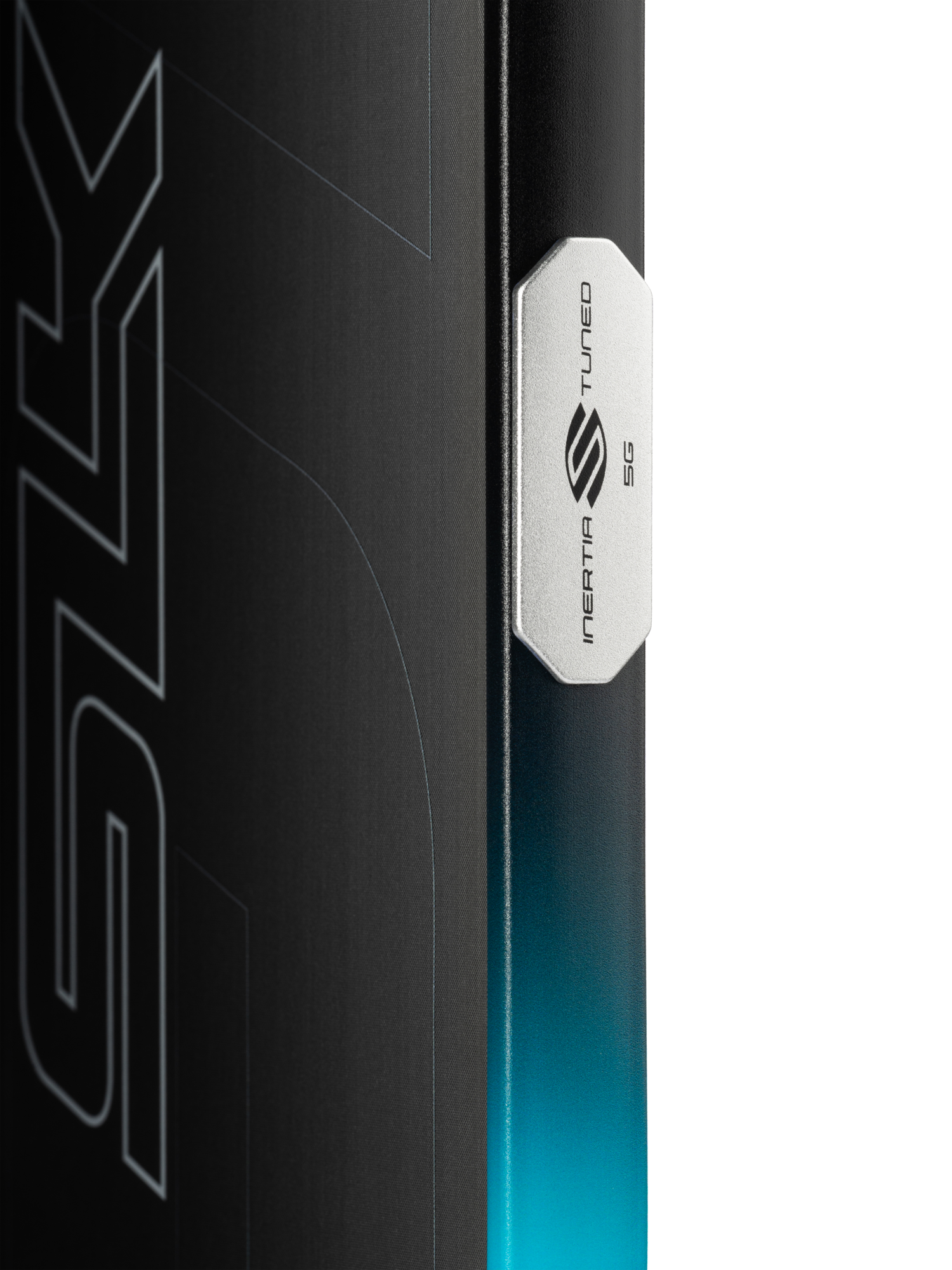 Close up of the octagonal handle and MOI perimeter weighting on the SLK Geo pickleball paddle
