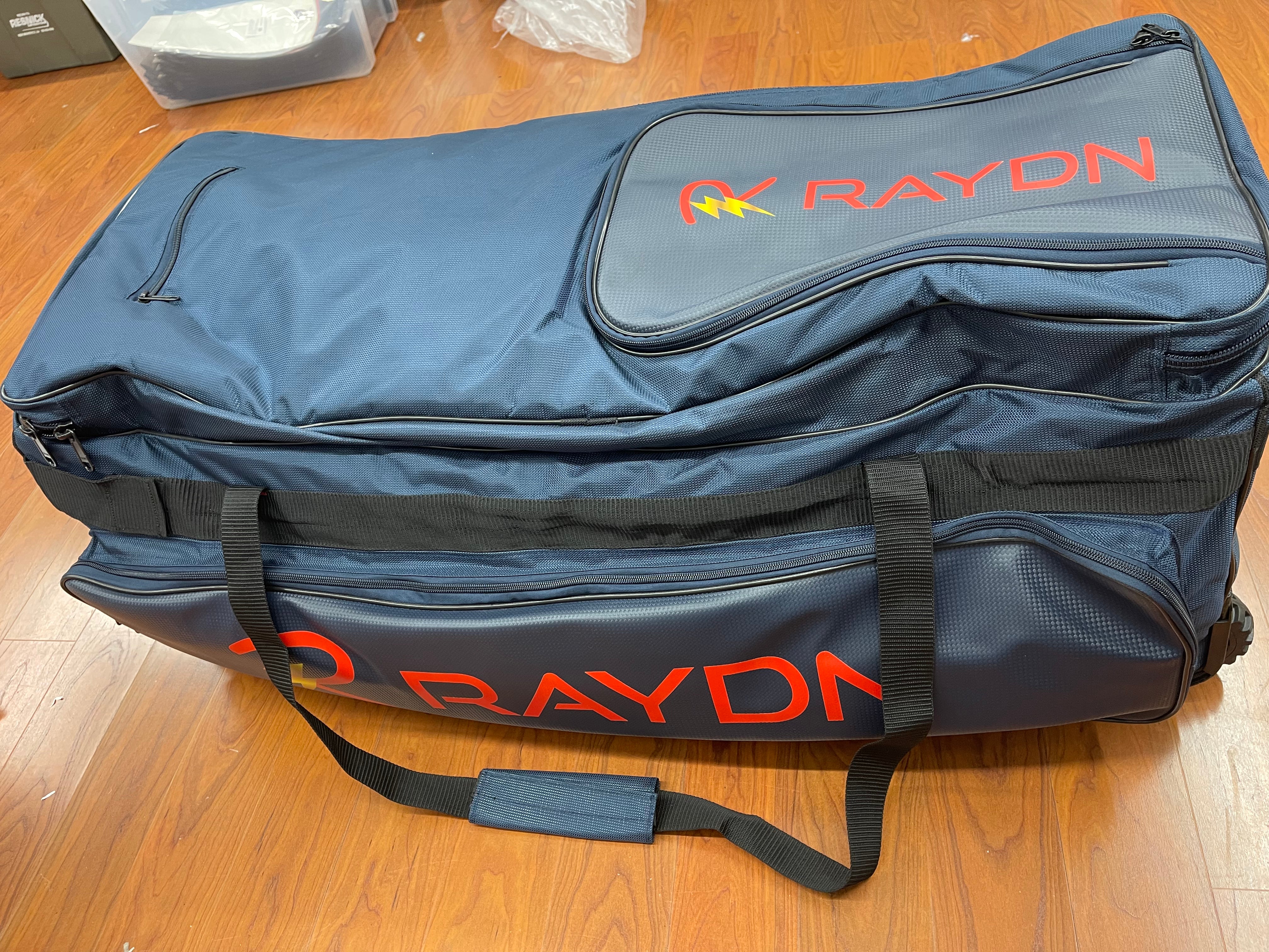 Raydn Professional Wheelie Premium Adult Cricket Kit Bag (Navy Blue / Black)