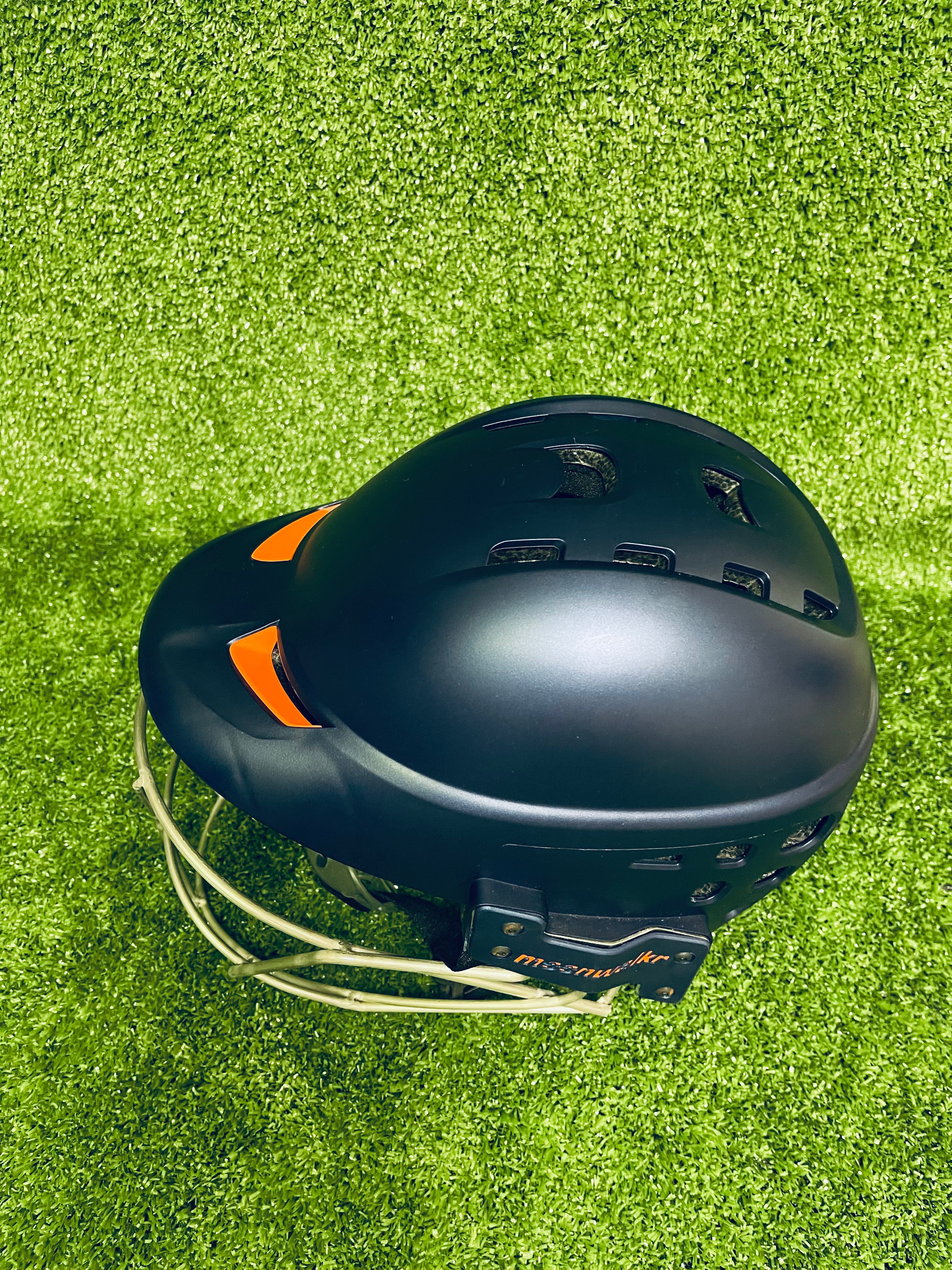 Moonwalkr Mind 2.0 Adult Cricket Helmet