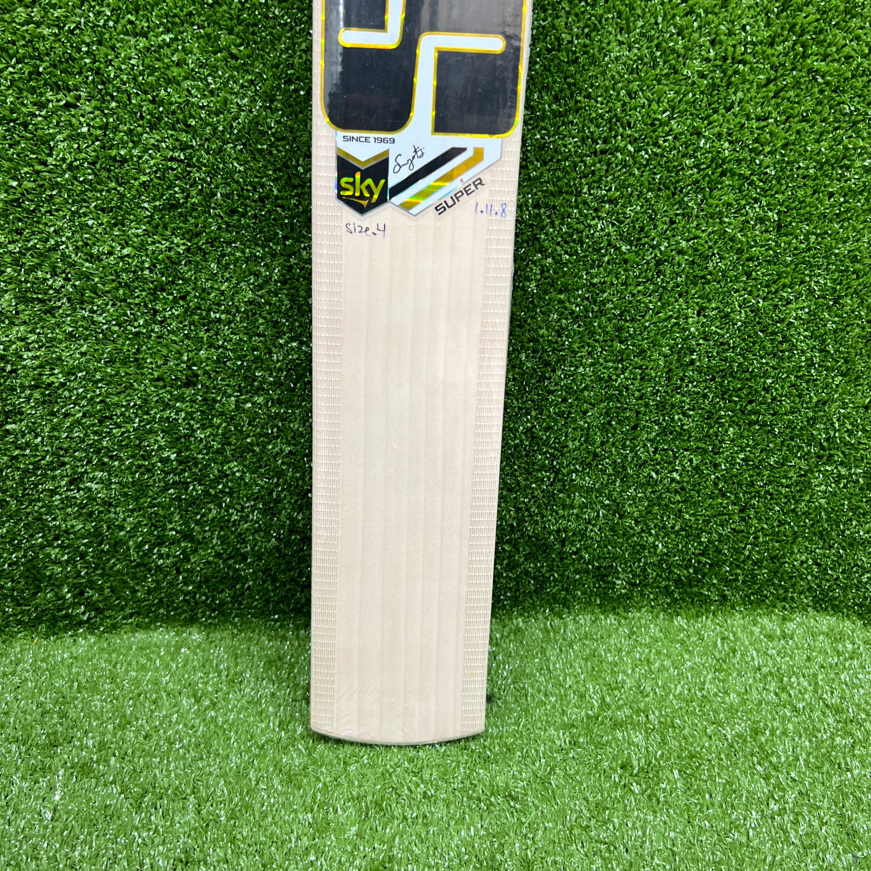 SS Sky Super Junior / Youth English Willow Cricket Bat