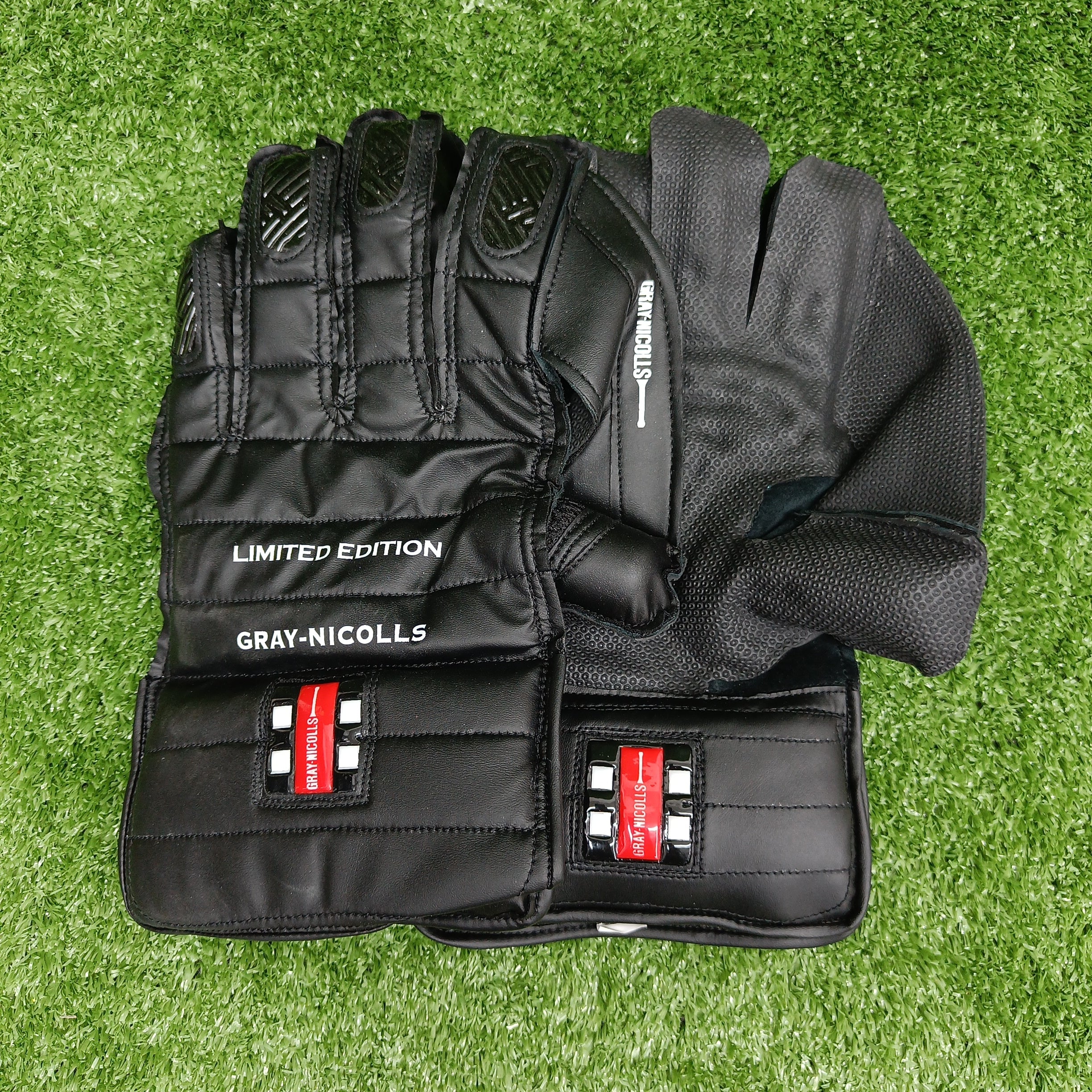 Gray-Nicolls Black Limited Edition Adult Cricket Wicket Keeping Gloves Black