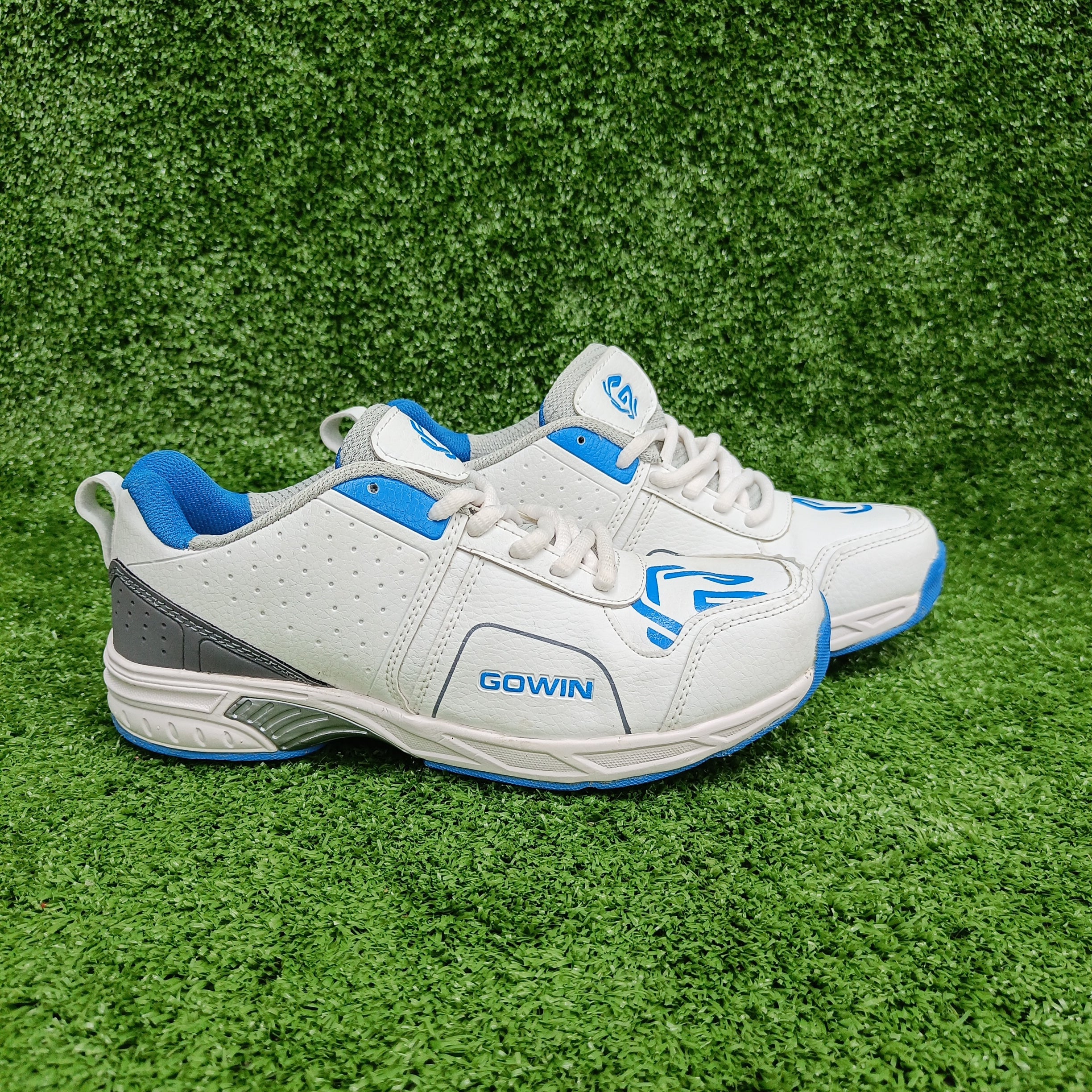 Gowin Pace 2 White Blue Cricket Metal Spike Shoes