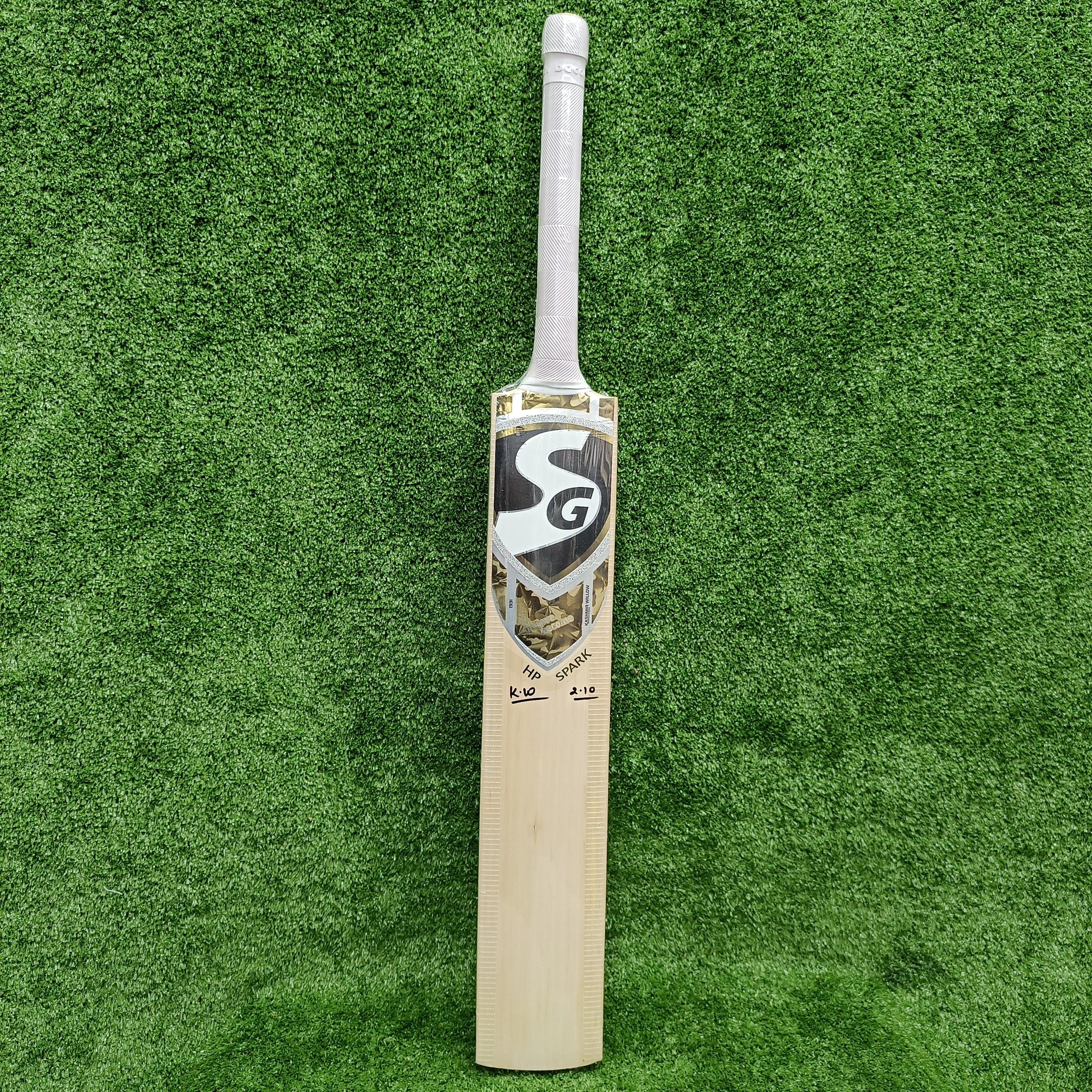 SG HP Spark Kashmir Willow Cricket Bat