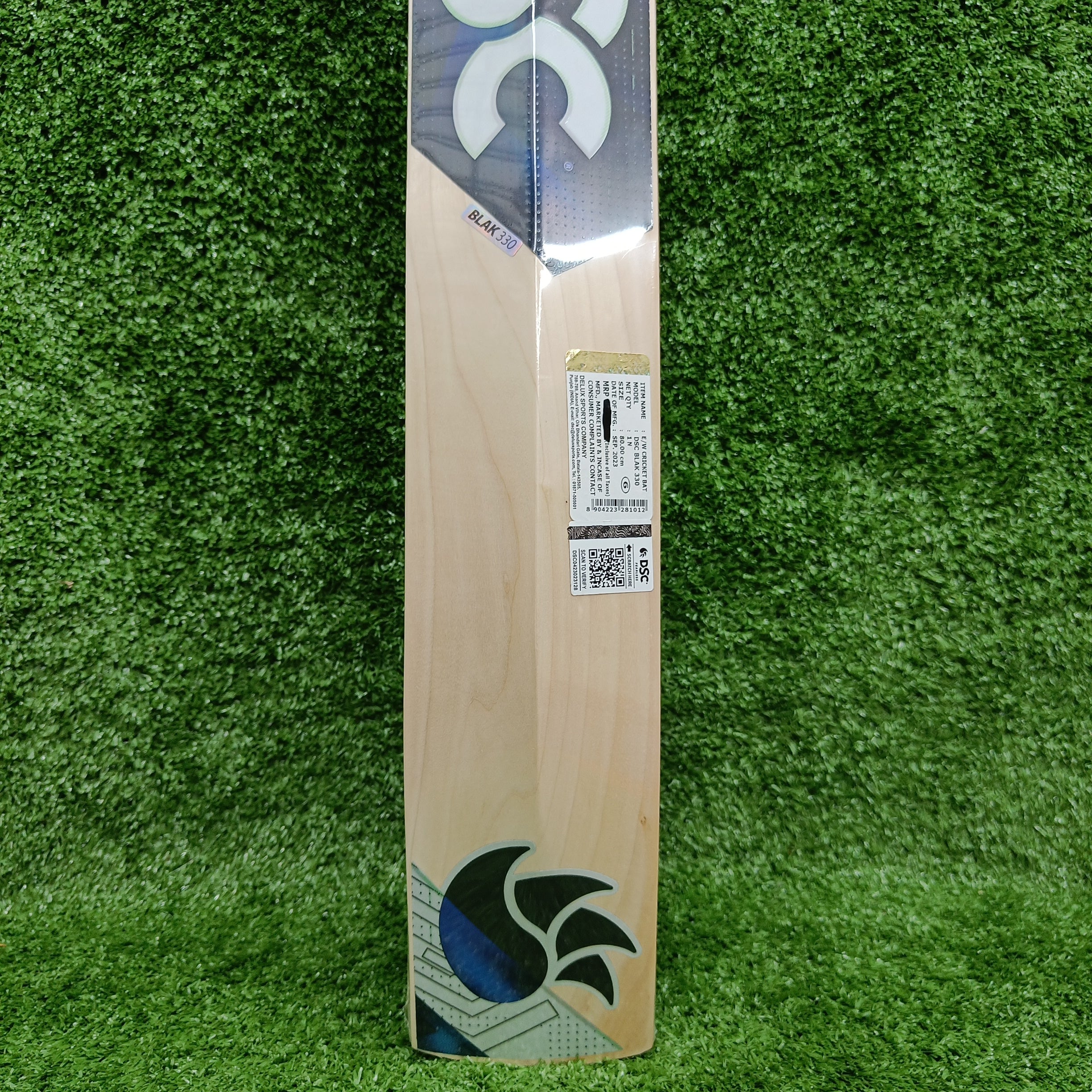 DSC BLAK 330 Junior / Youth English Willow Cricket Bat