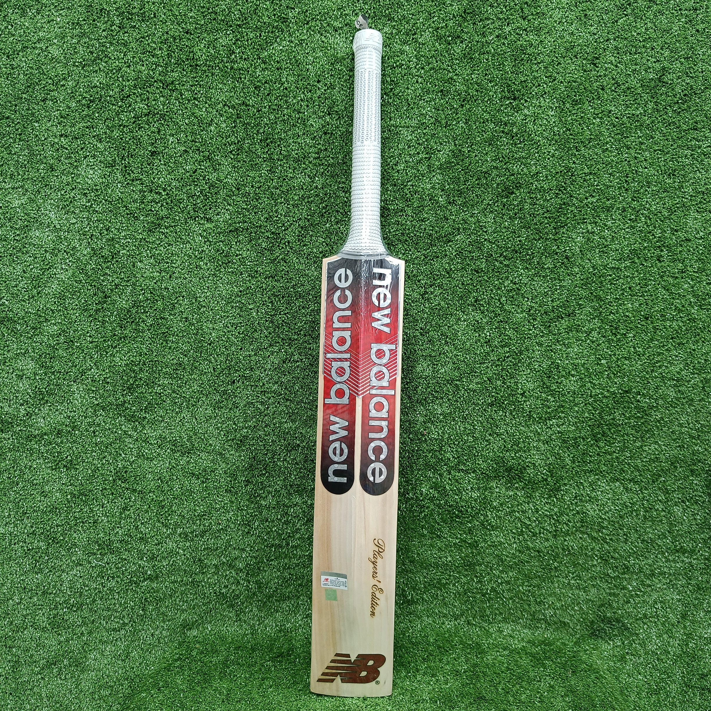 NB TC 1260 Players Edition English Willow Cricket Bat
