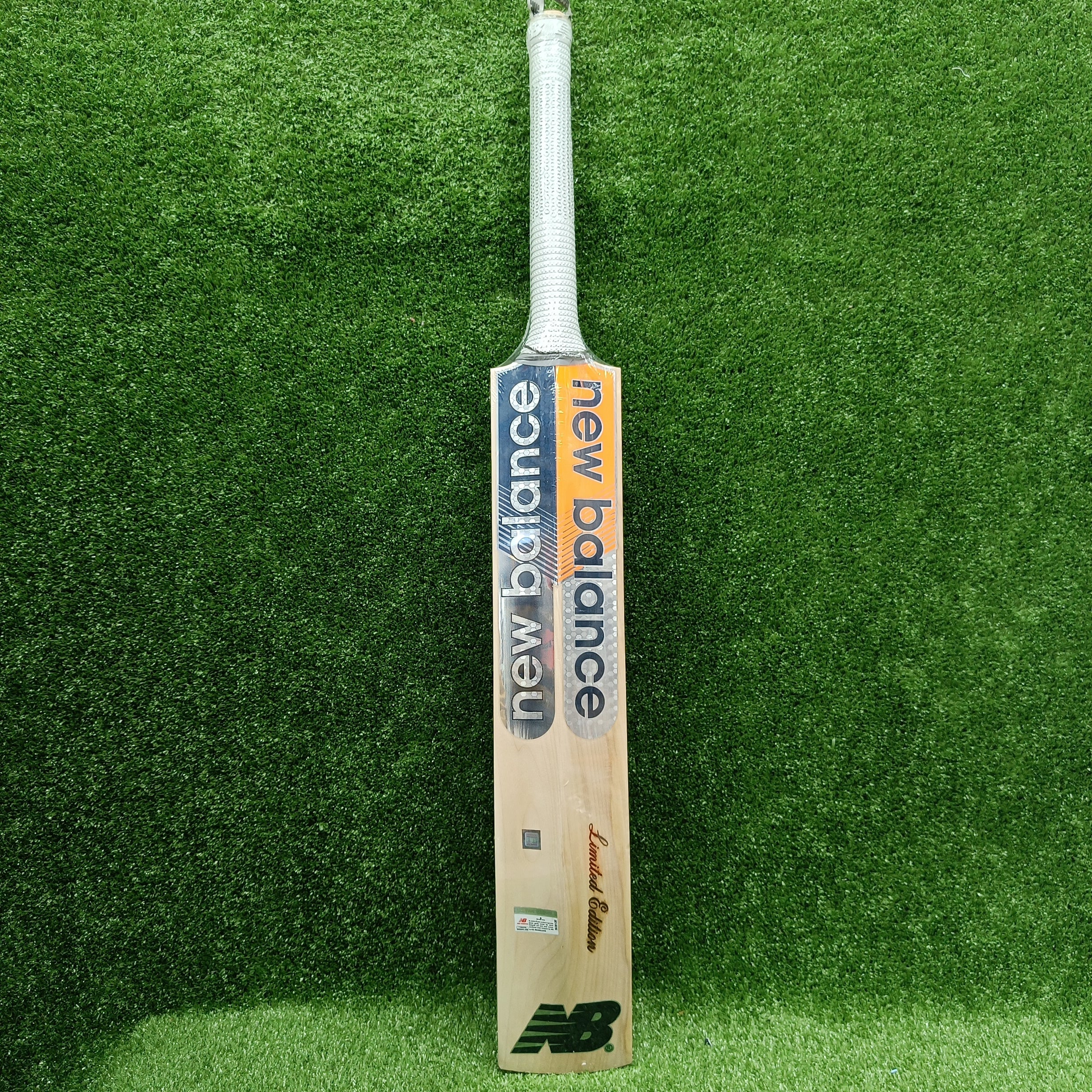NB DC Limited Edition Cricket Bat
