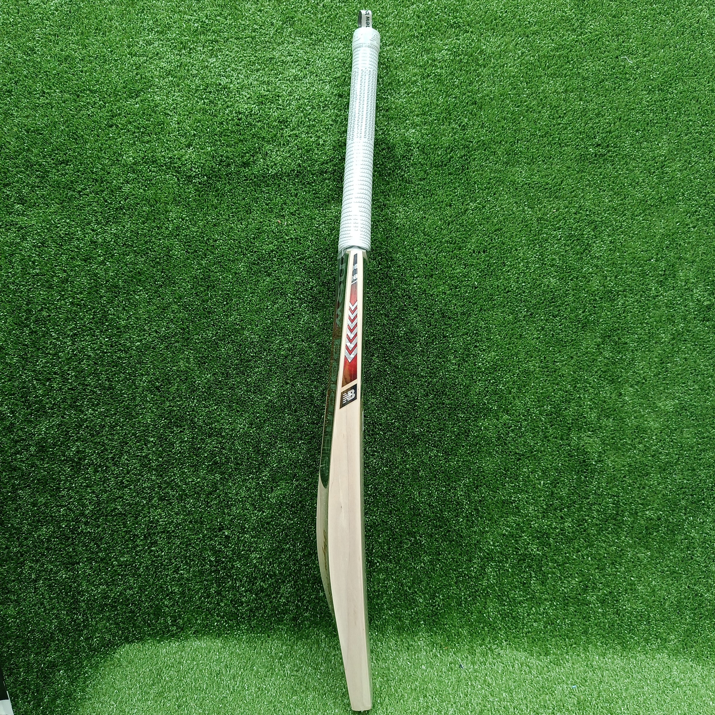 NB TC 1260 Players Edition English Willow Cricket Bat