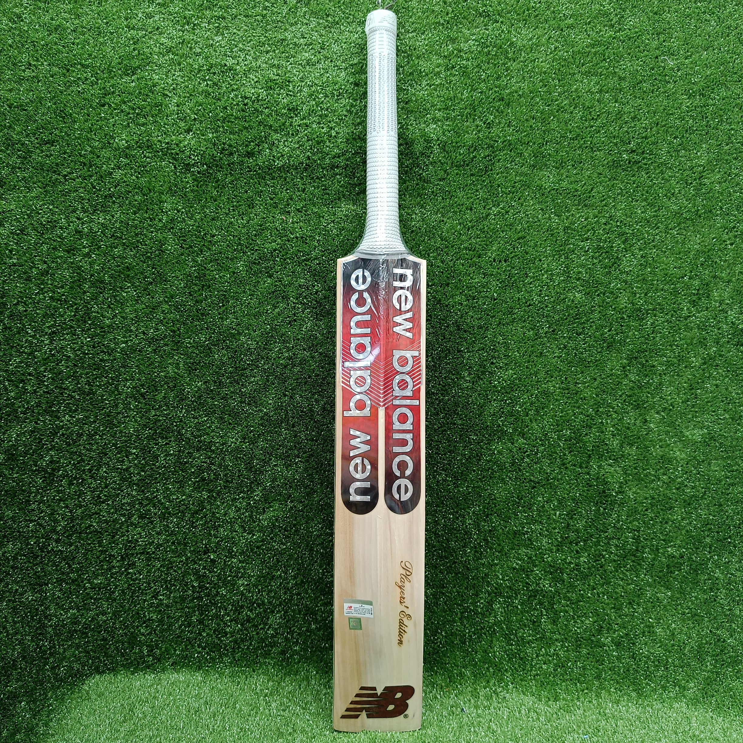 NB TC 1260 Players Edition English Willow Cricket Bat