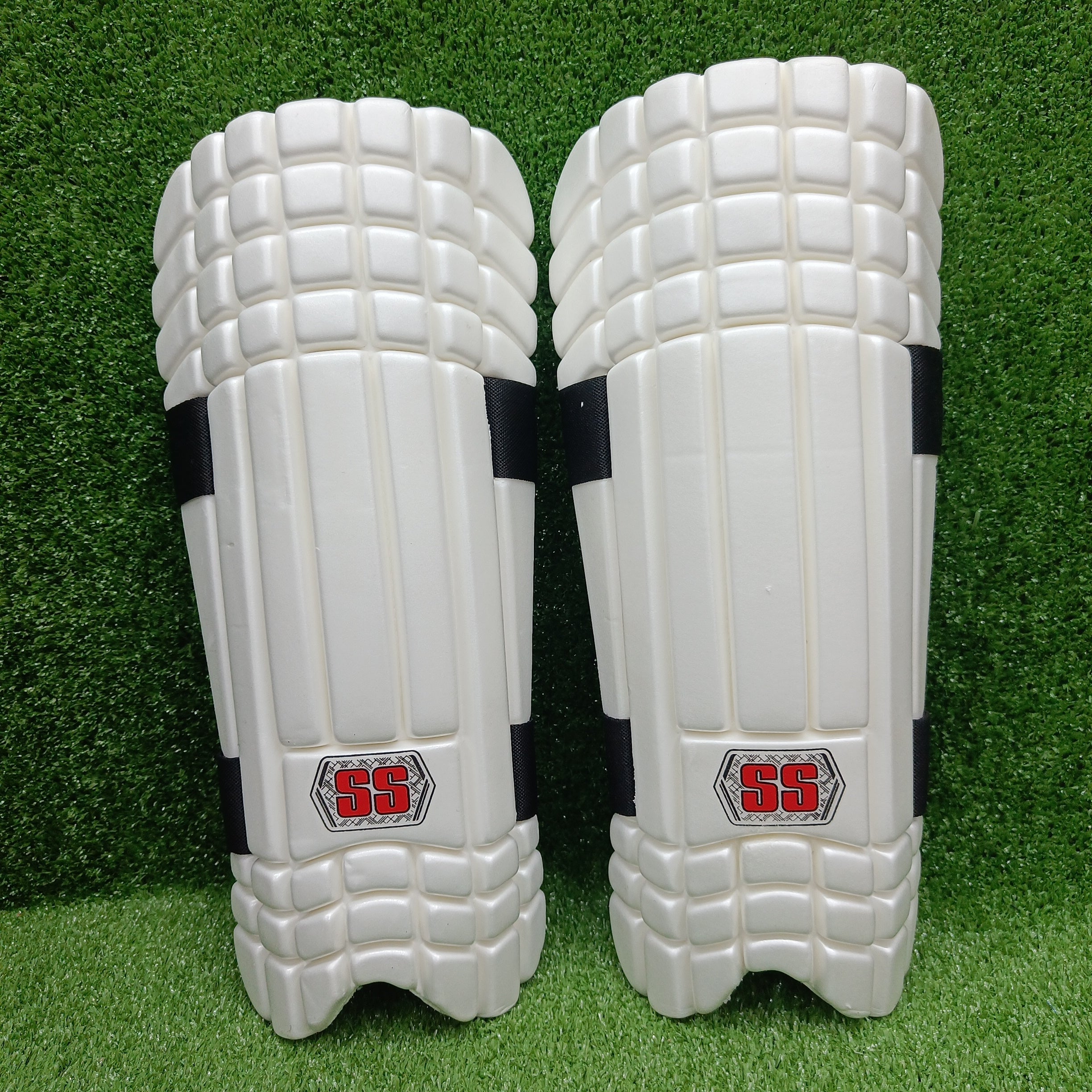 SS Moulded Cricket Adult Fielding Shin Guard