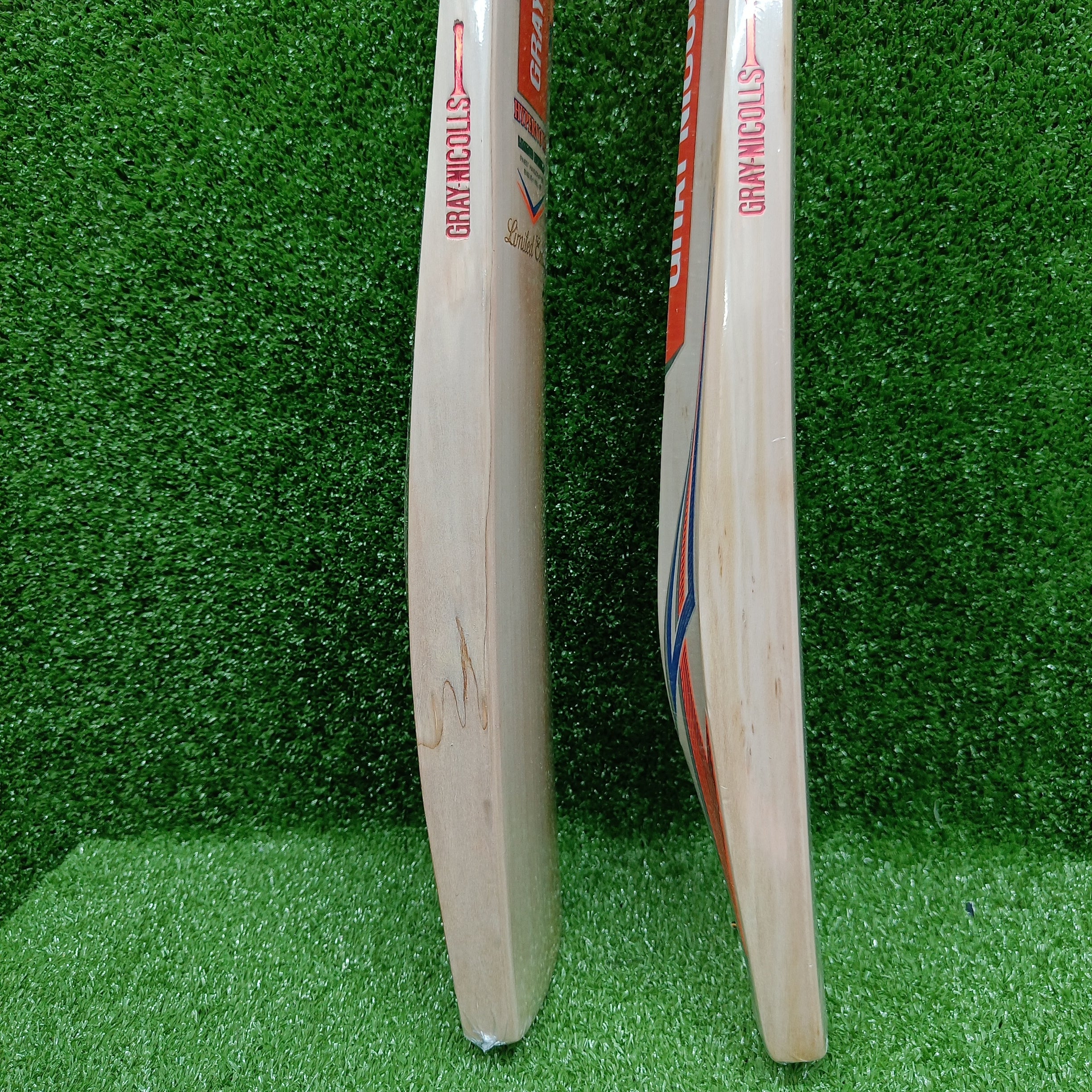 Gray-Nicolls HyperNova Limited Edition English Willow Cricket Bat