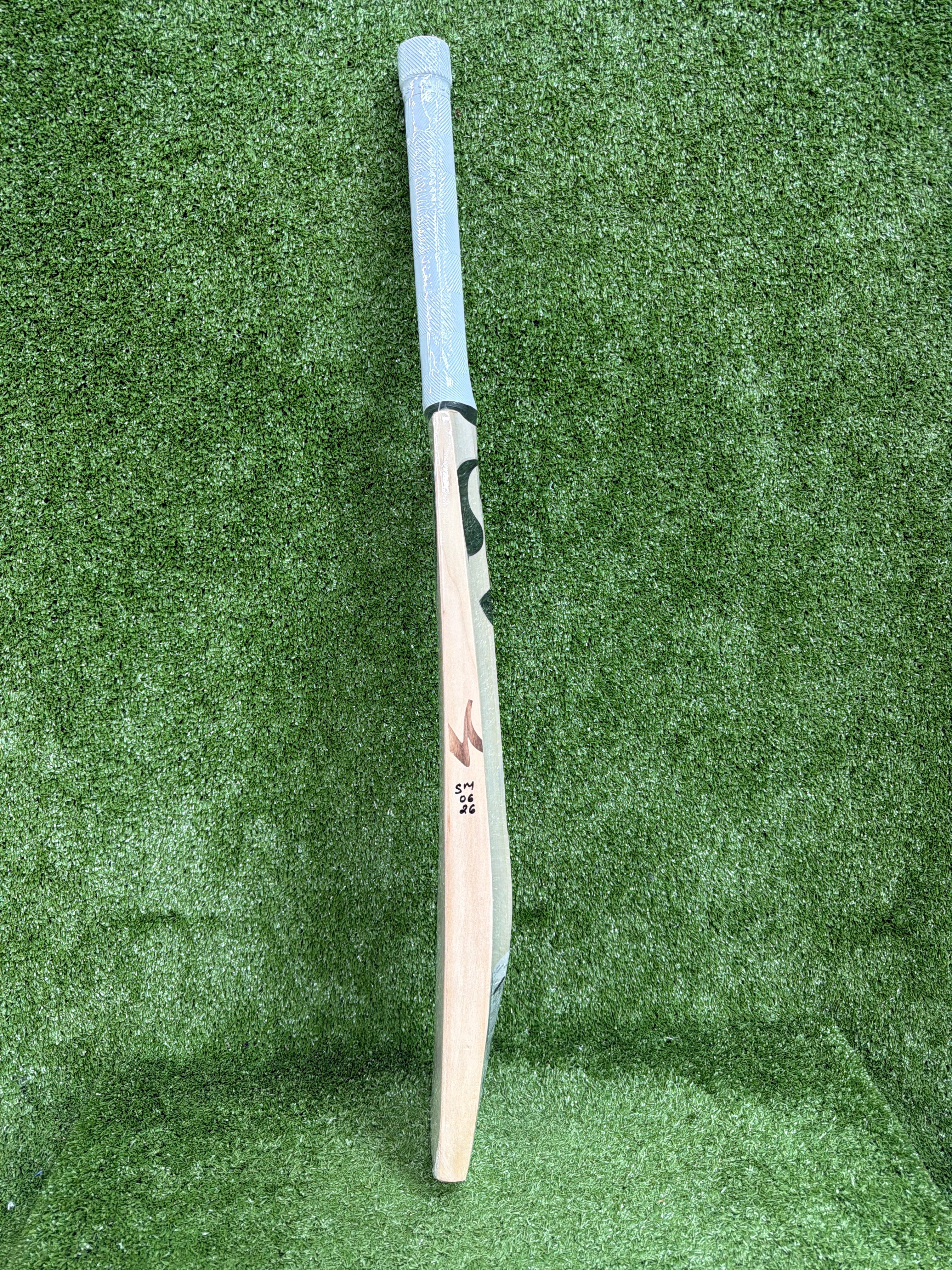 SG Sai Sudharsan Junior / Youth English Willow Players Cricket Bat