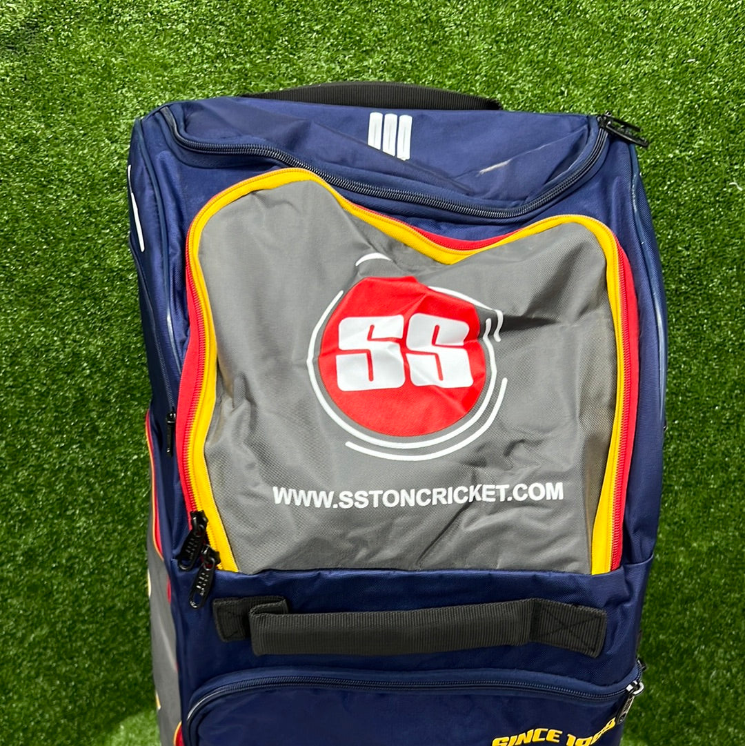 SS DK Finisher Adult Cricket Kit Bag