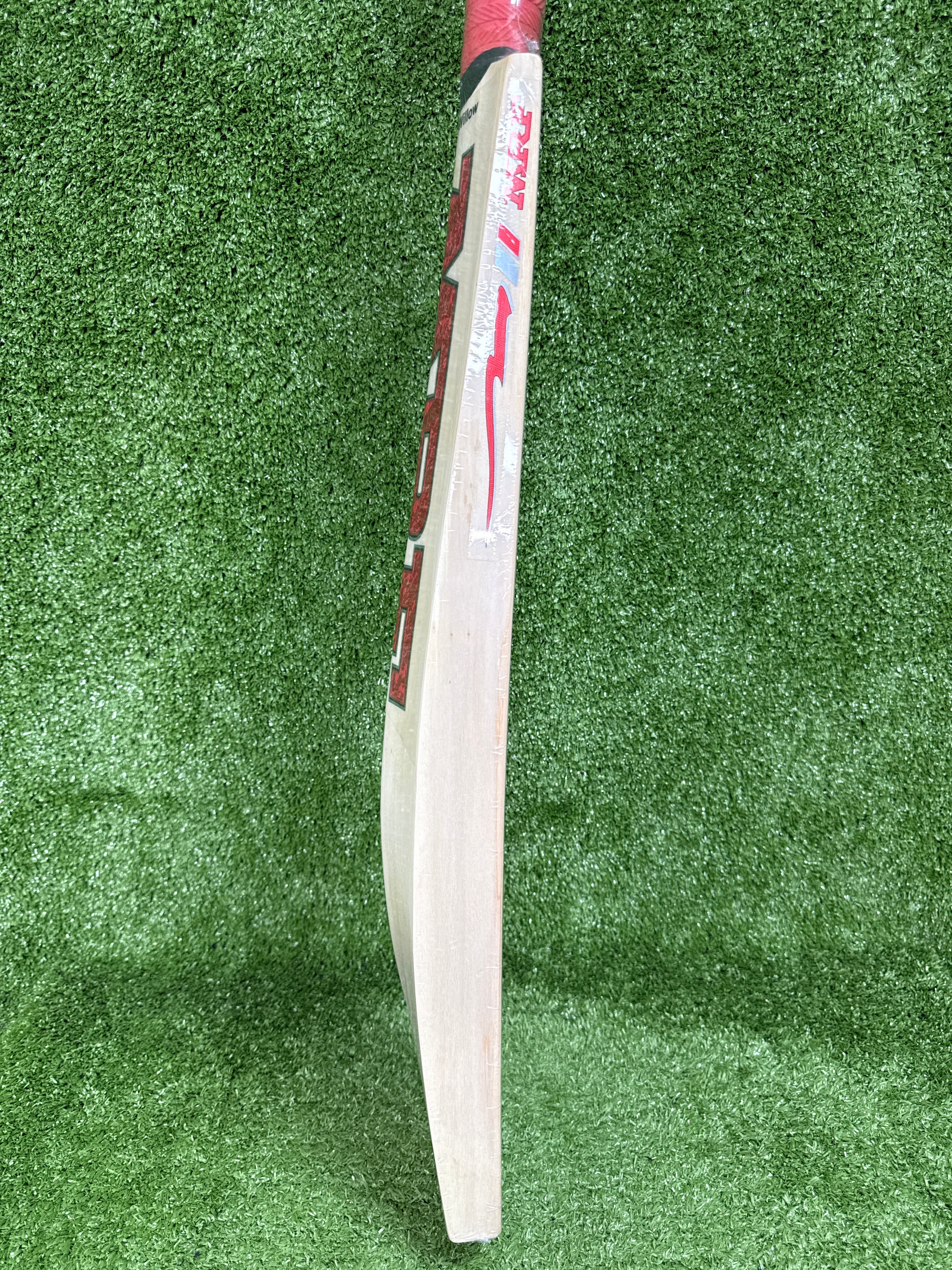 MRF Genius VK 18 Grand Master English Will | TopCricketStore