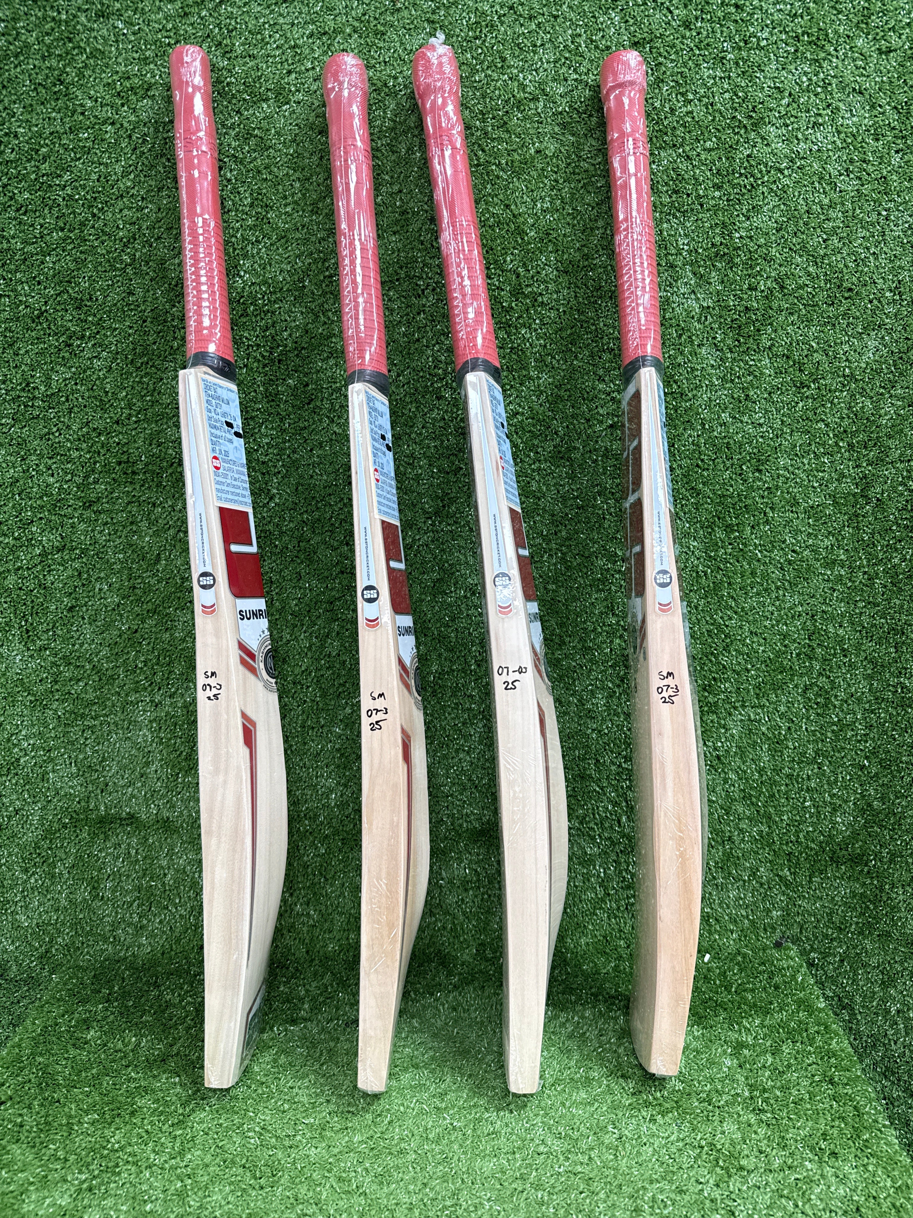 SS Gutsy Junior/Youth  Kashmir Willow Cricket Bat