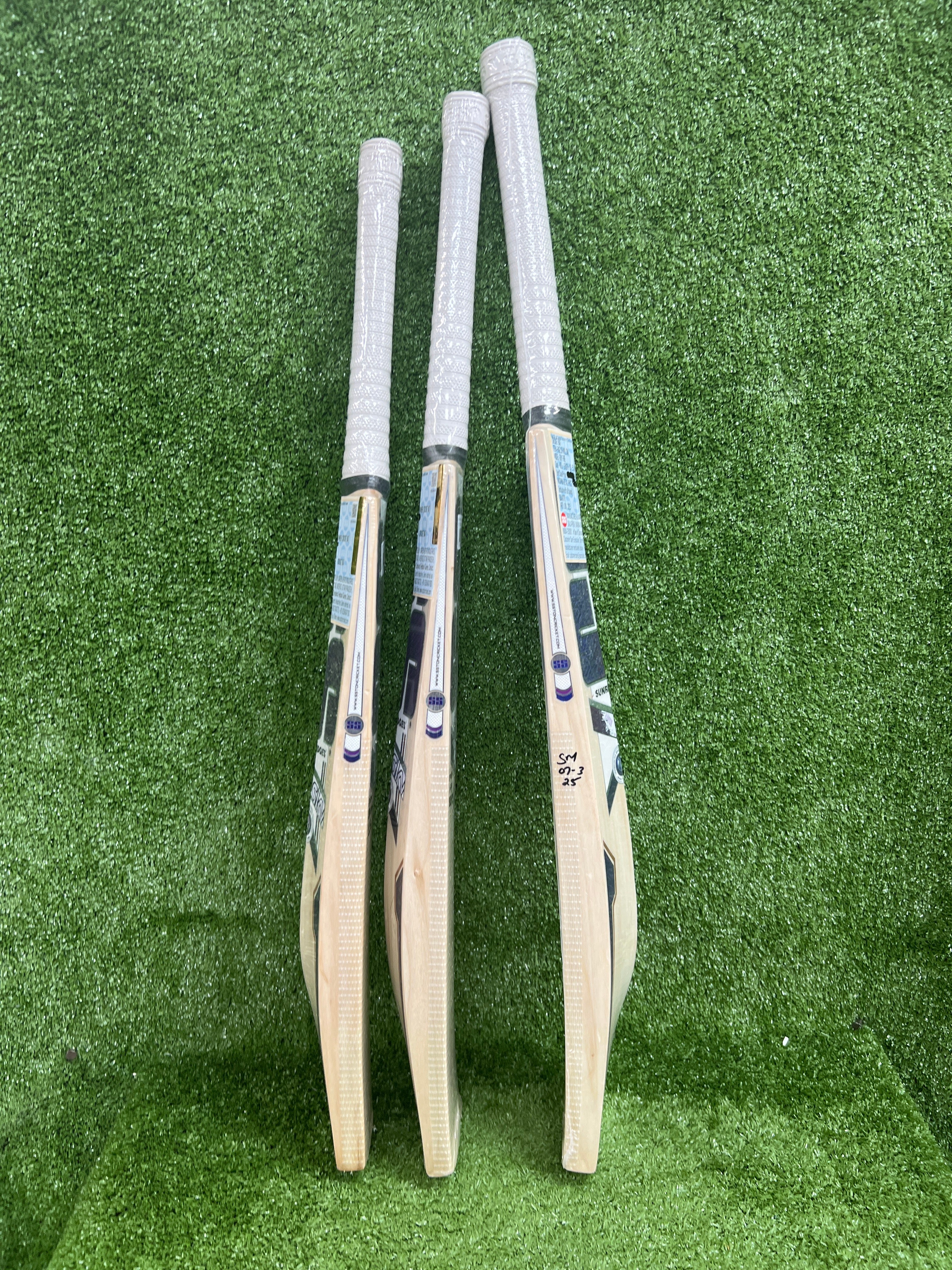SS Sky Fire Junior / Youth English Willow Cricket Bat
