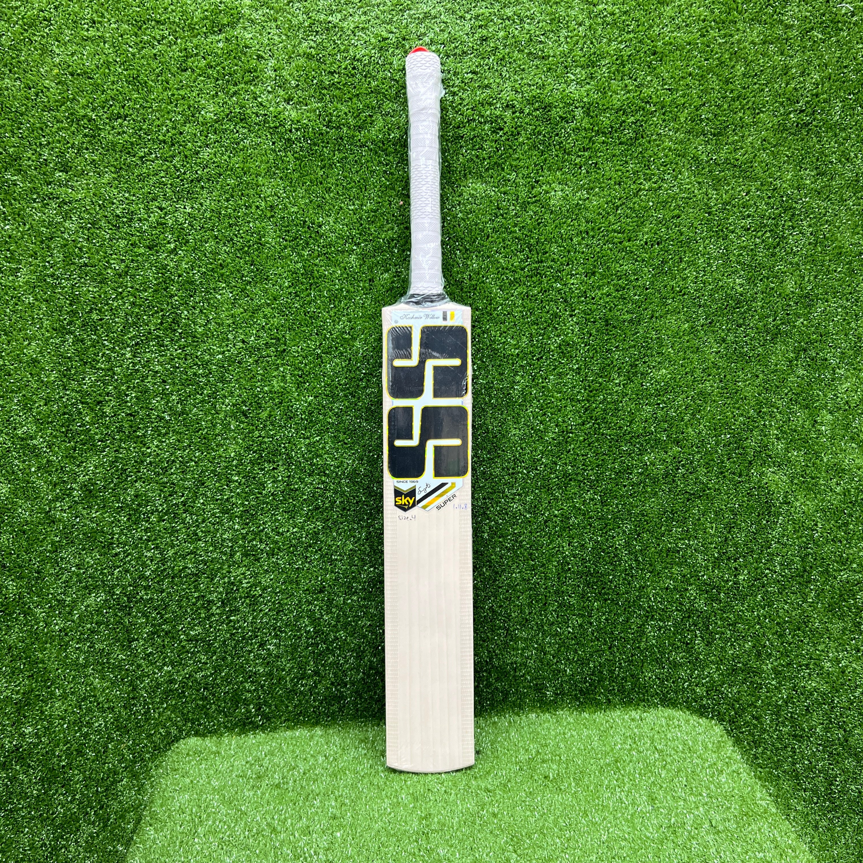 SS Sky Super Junior / Youth English Willow Cricket Bat