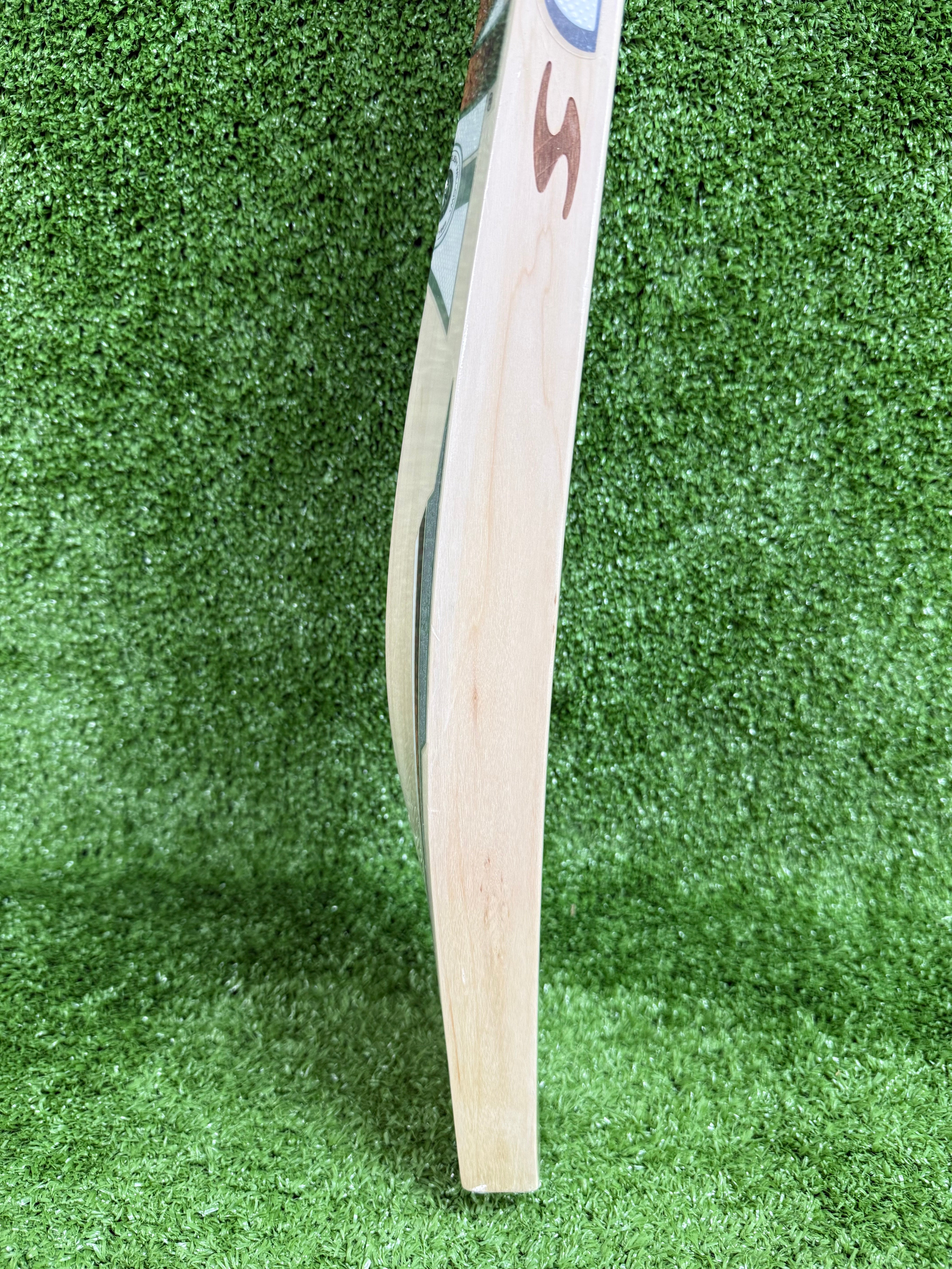 SS Ton Vertu English Willow Cricket Bat Long Blade