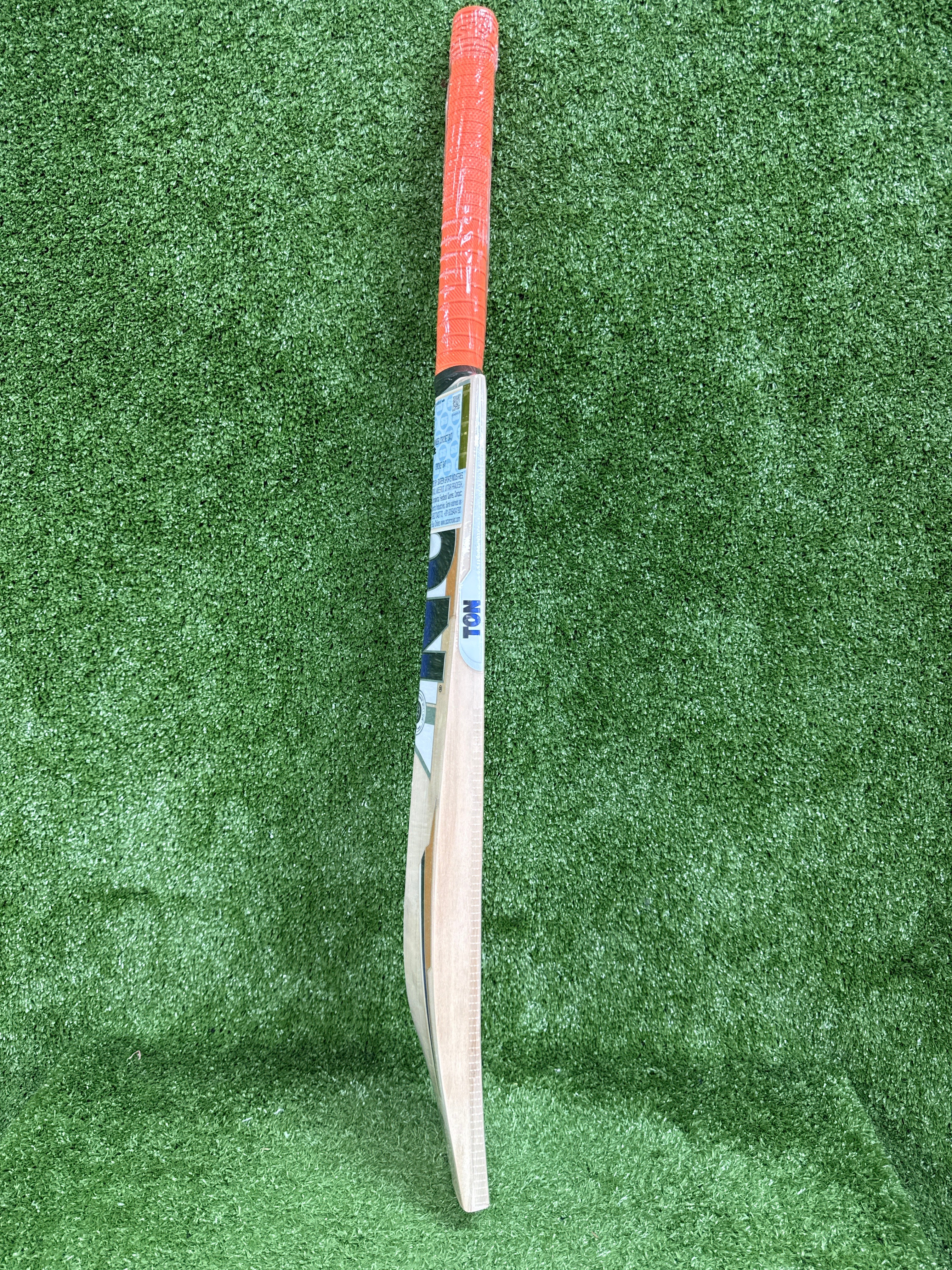 SS Ton Reserve Edition Junior / Youth Kashmir Willow Cricket Bat