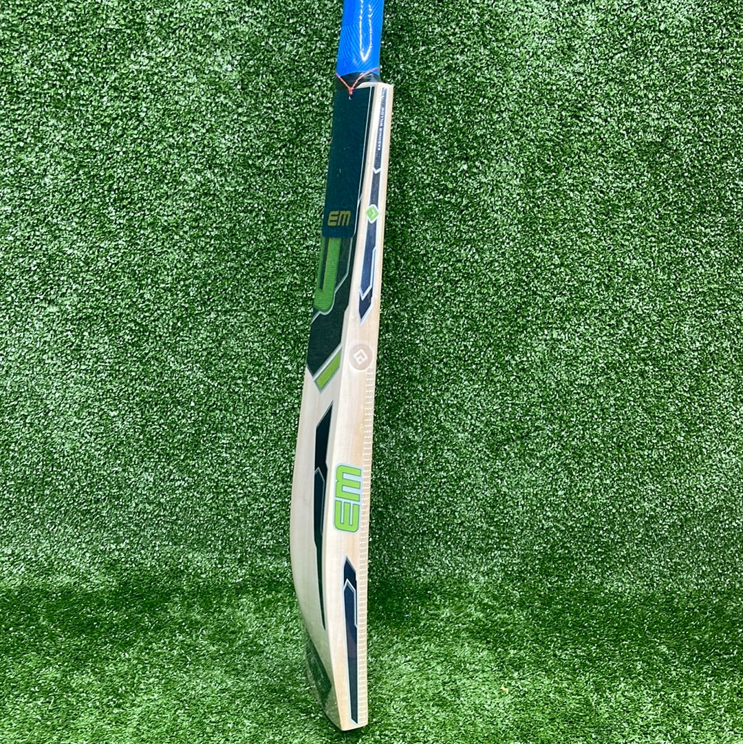 EM Maxxum 4.0 Kashmir Willow Cricket Bat