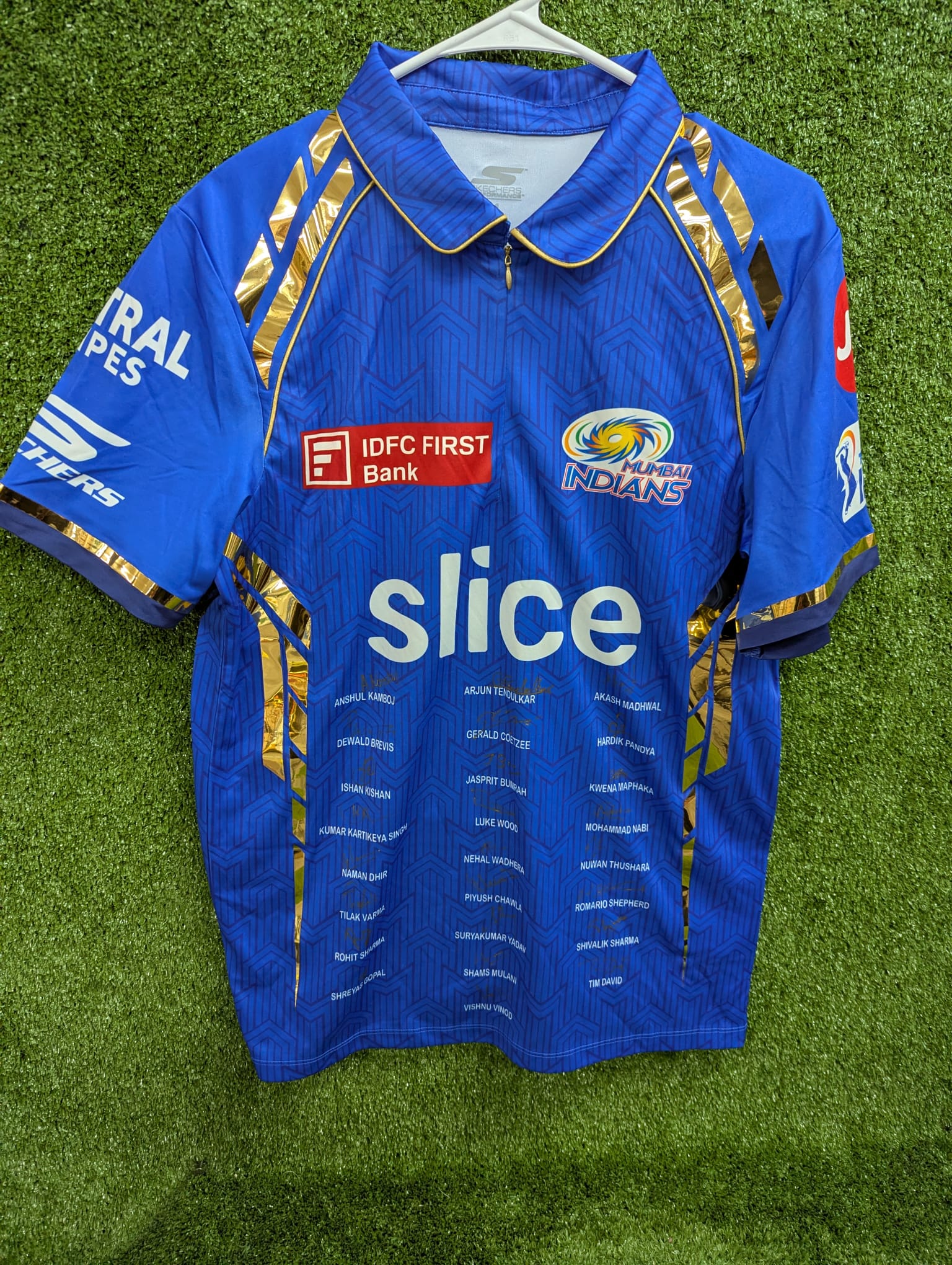 IPL Mumbai Indians Official Signed Players Jersey