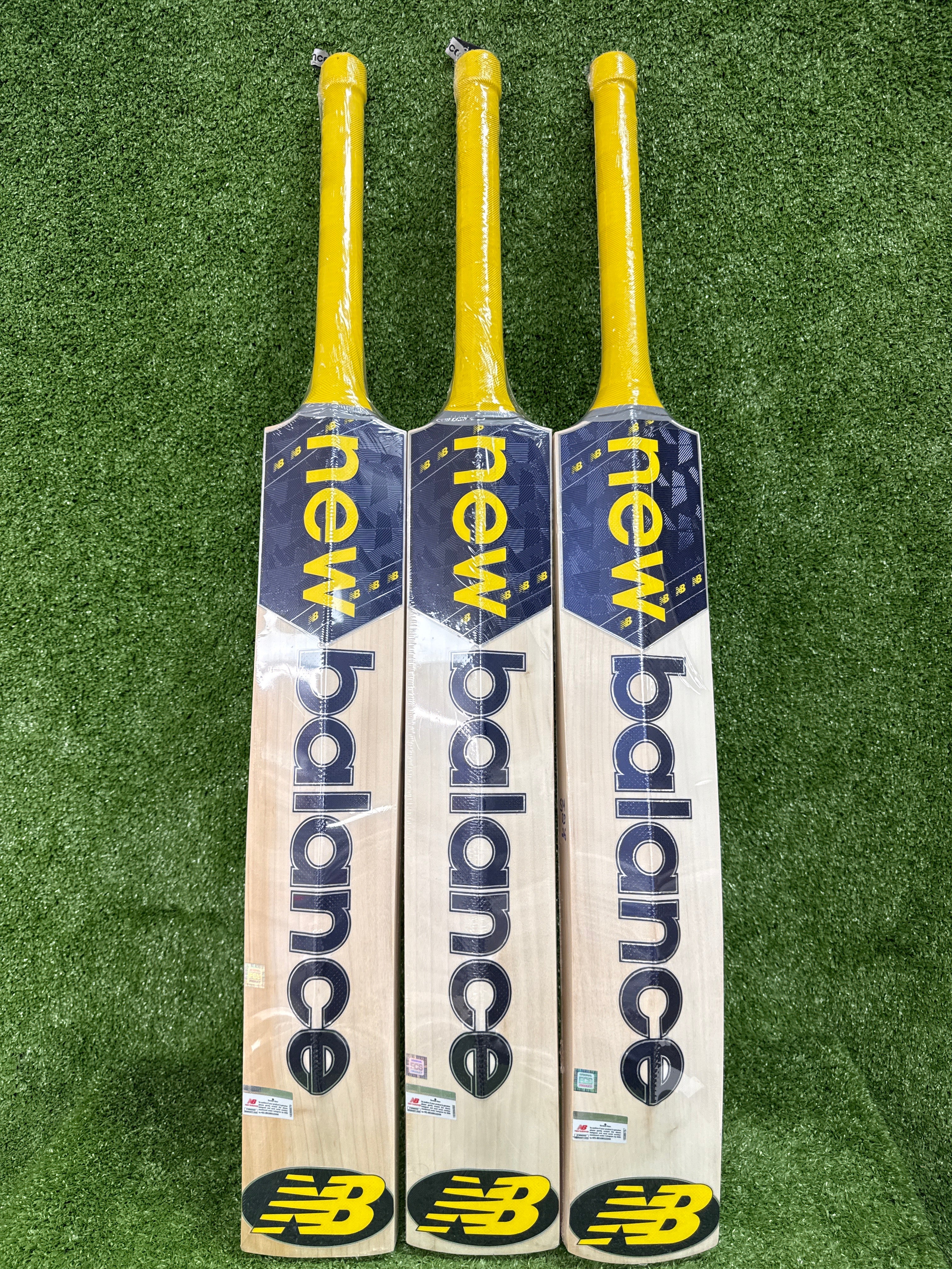 NB Burn 900i Pro Adult Cricket Bat