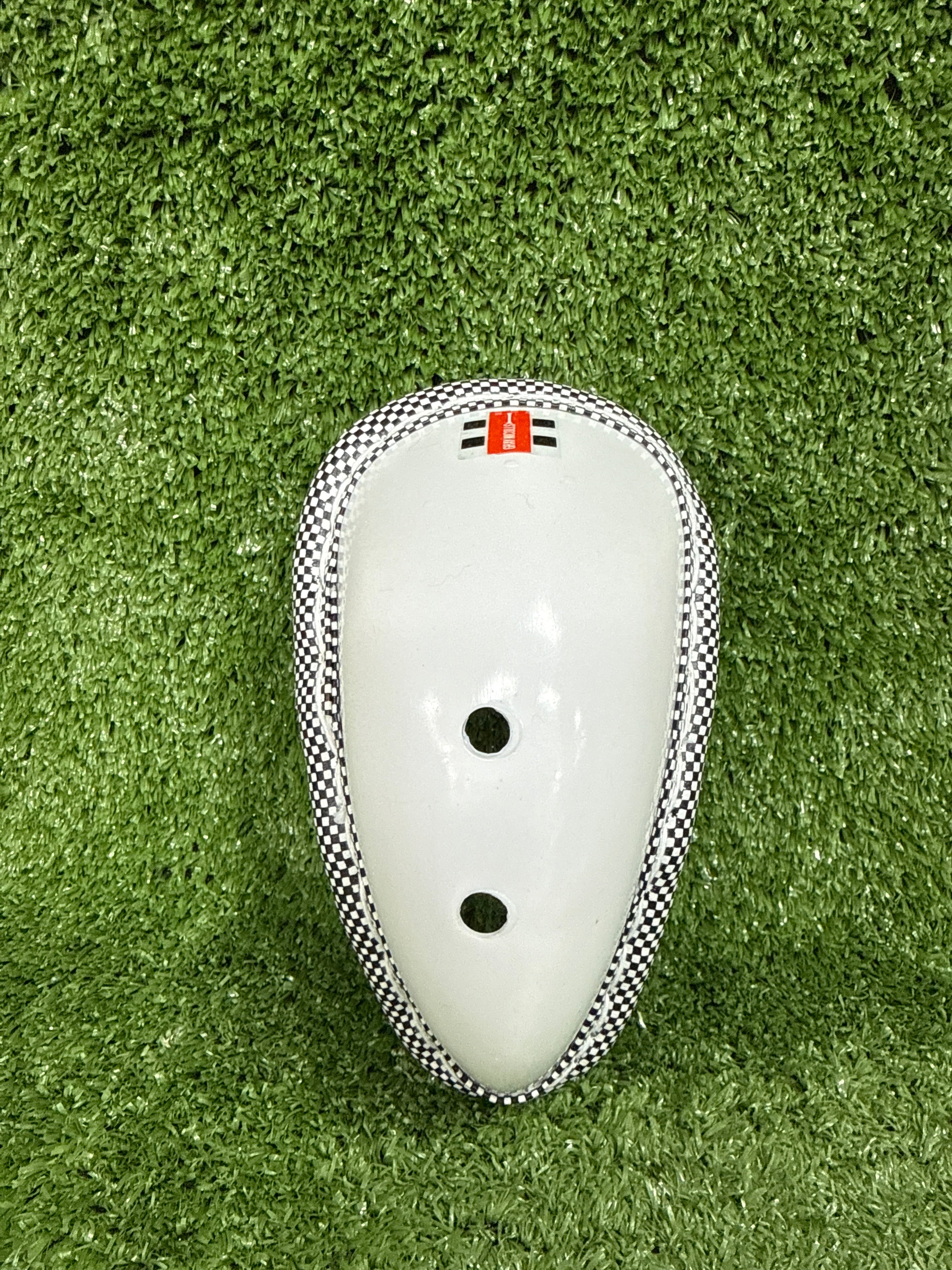 Gray-Nicolls CHECKMATE Youth Abdo Guard Length 18 cm