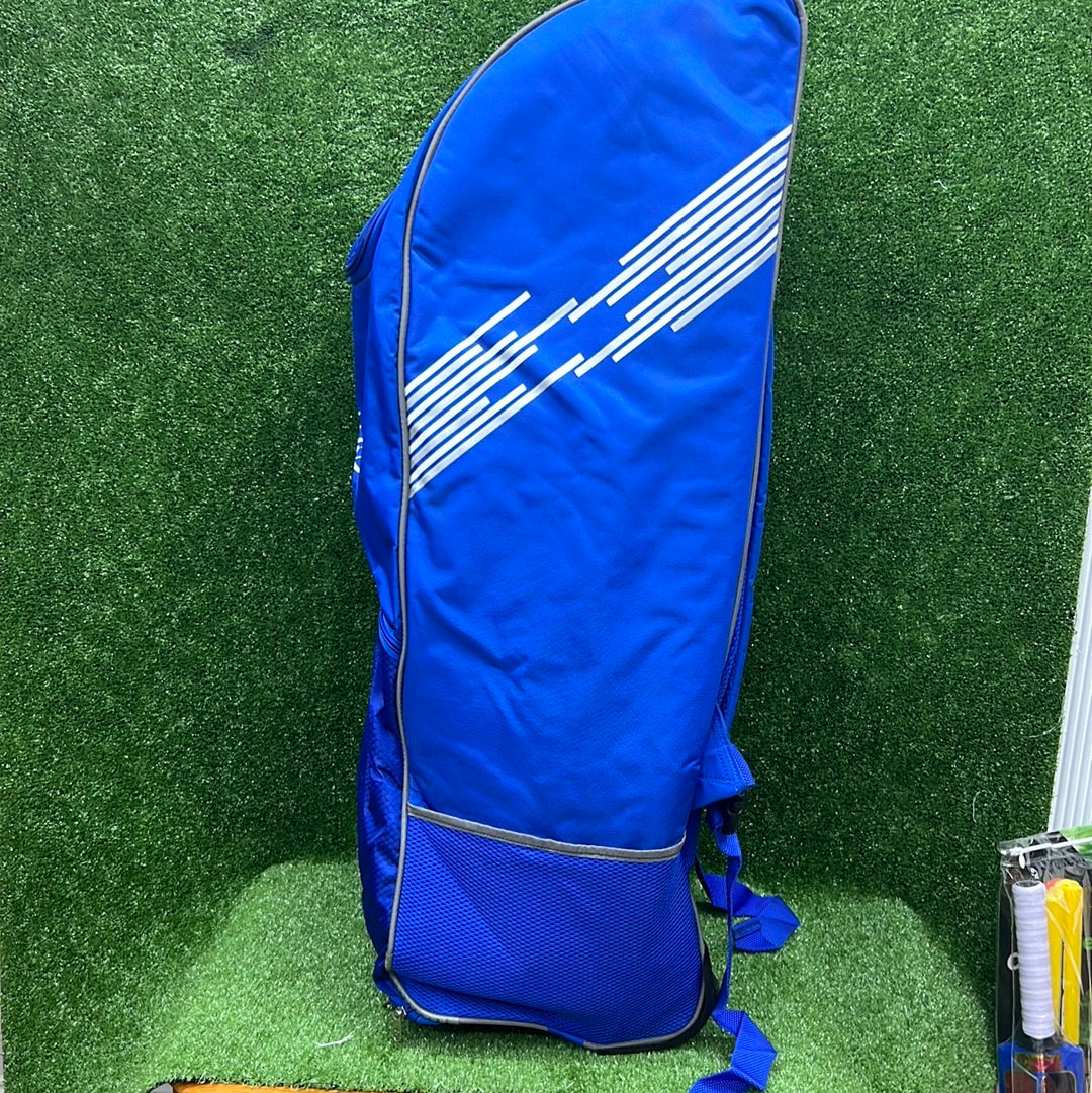 Reebok Blaster Adult Wheelie Cricket Kit Bag