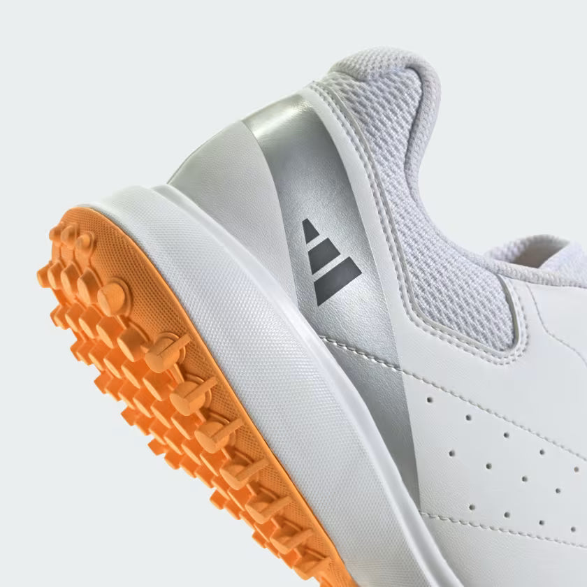 Adidas Howzat Spikeless Cloud White / Aurora Onix / Lucid Tangerine Cricket Shoes Adidas