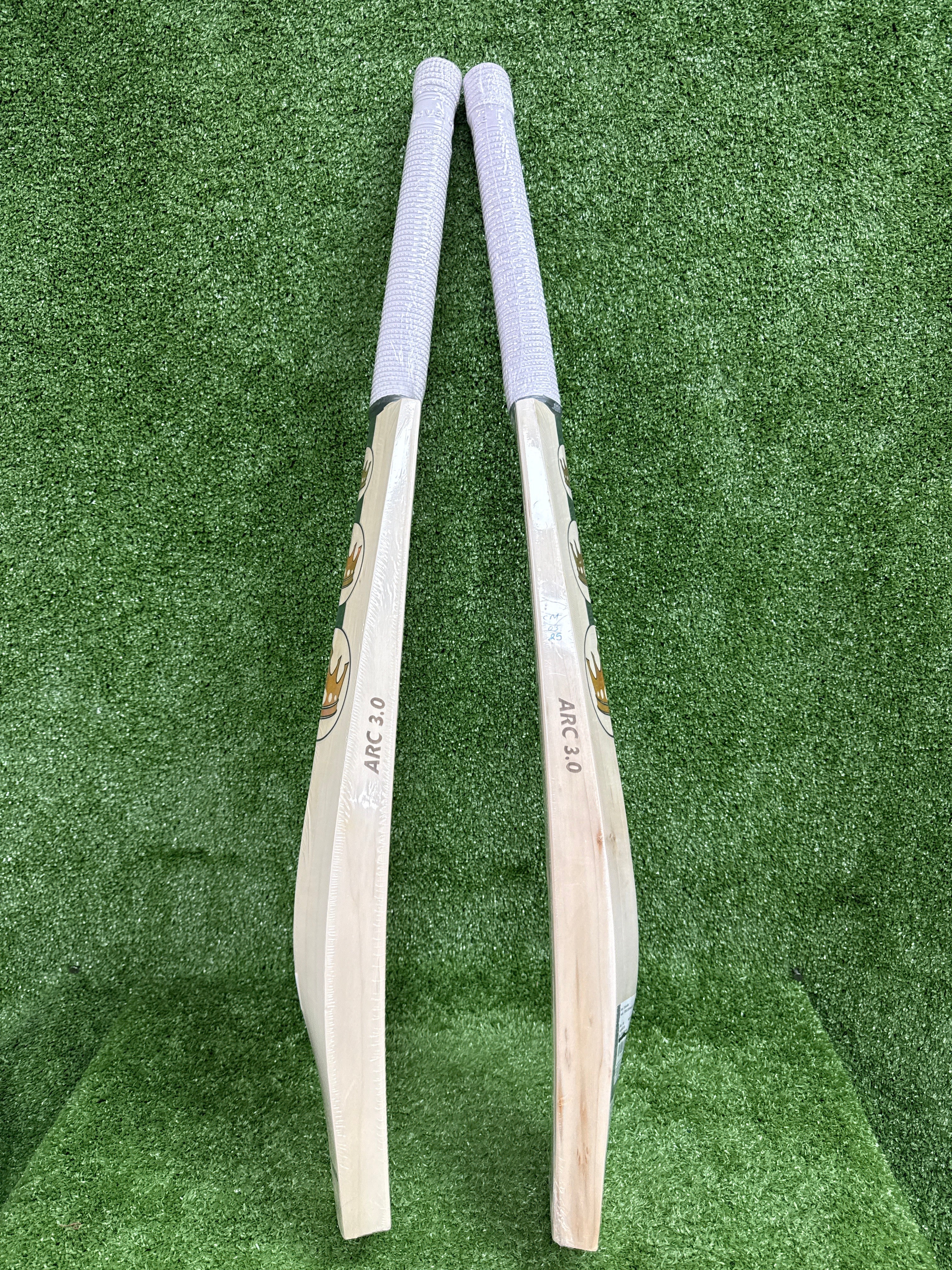 SG Triple Crown Arc 3.0  English Willow Cricket Bat