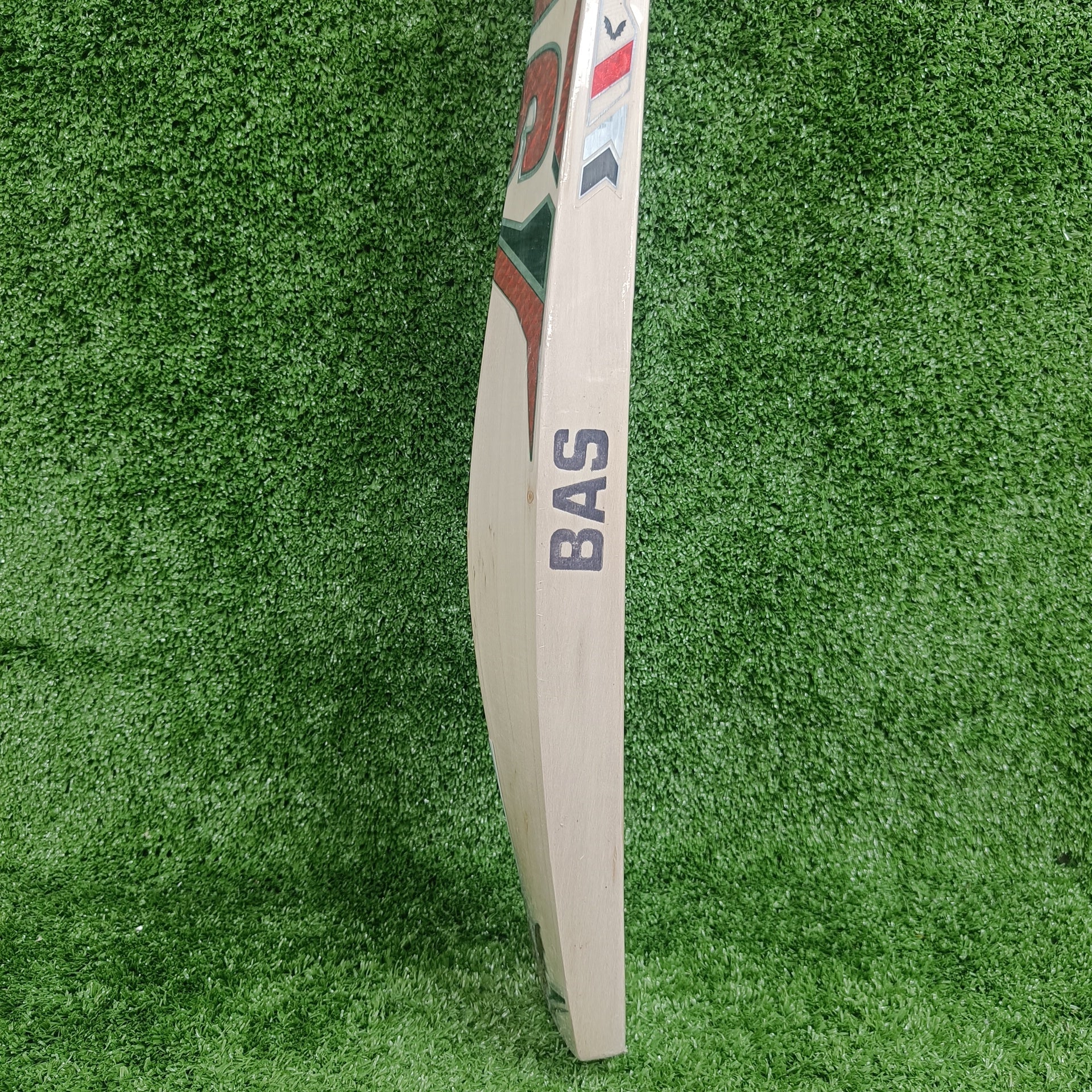 BAS King Hitter English Willow Cricket Bat