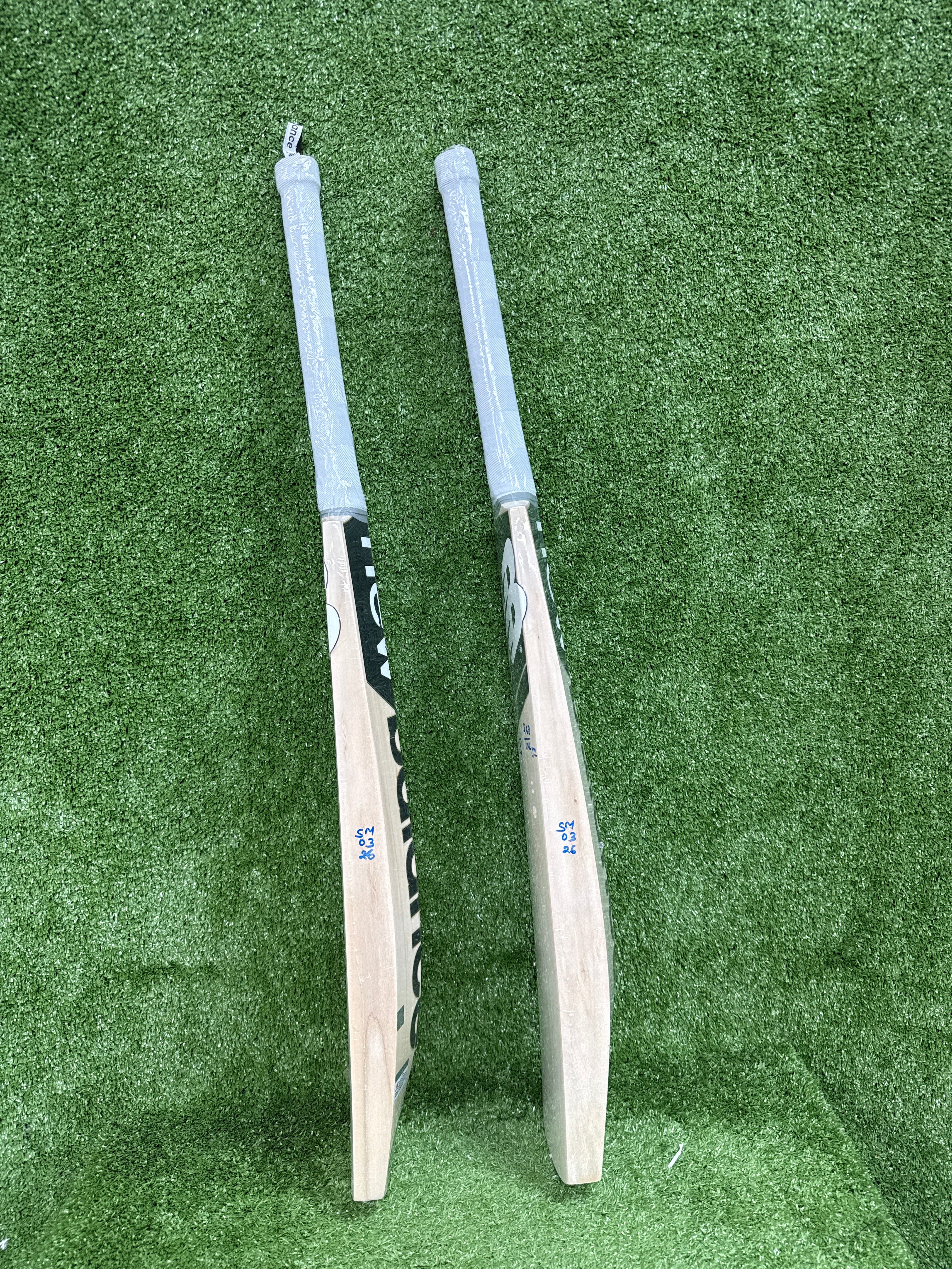 NB DC 1200i Max Youth Harrow English Willow Cricket Bat