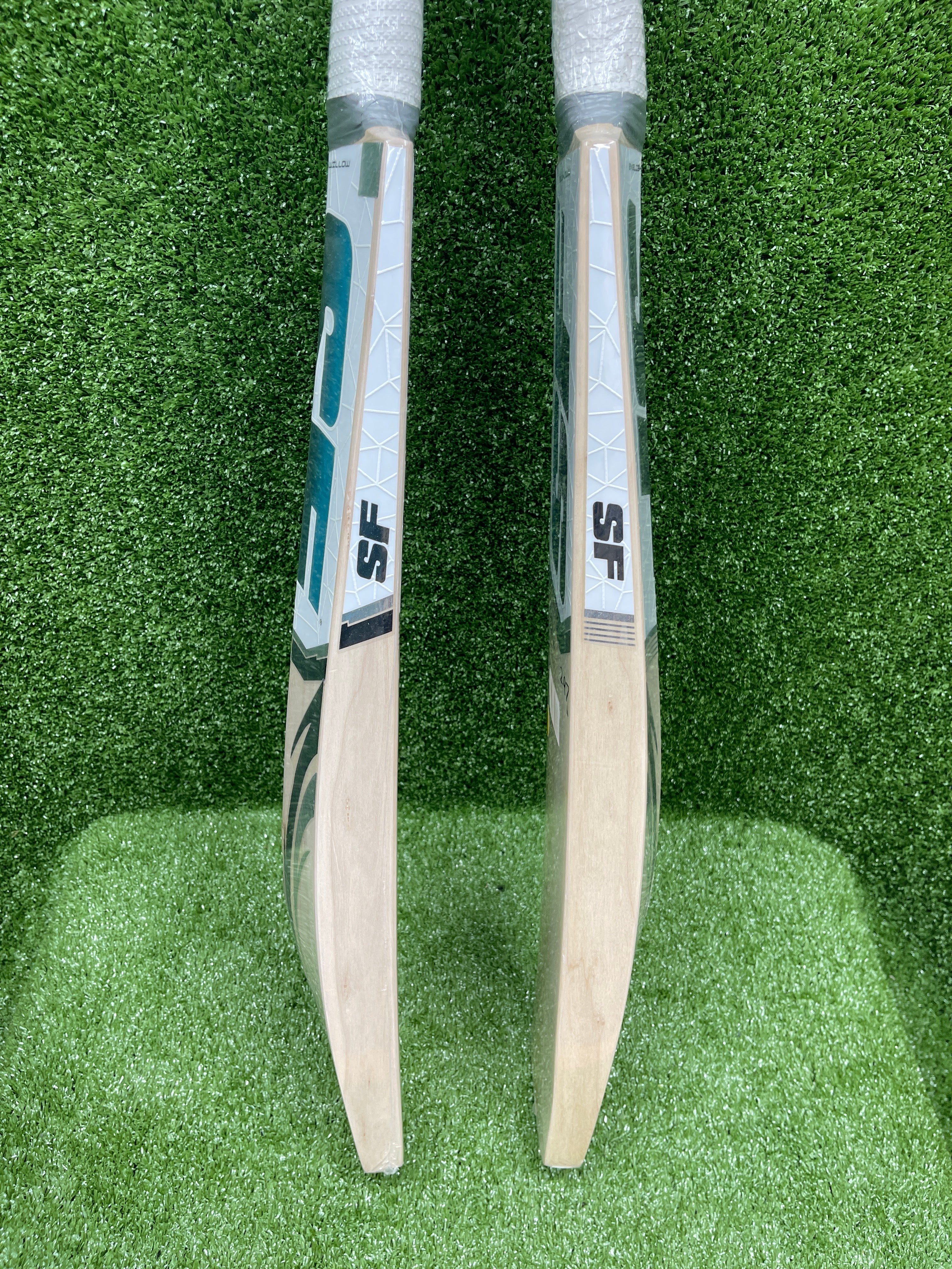 SF Blade DC Reserve Cricket Bat