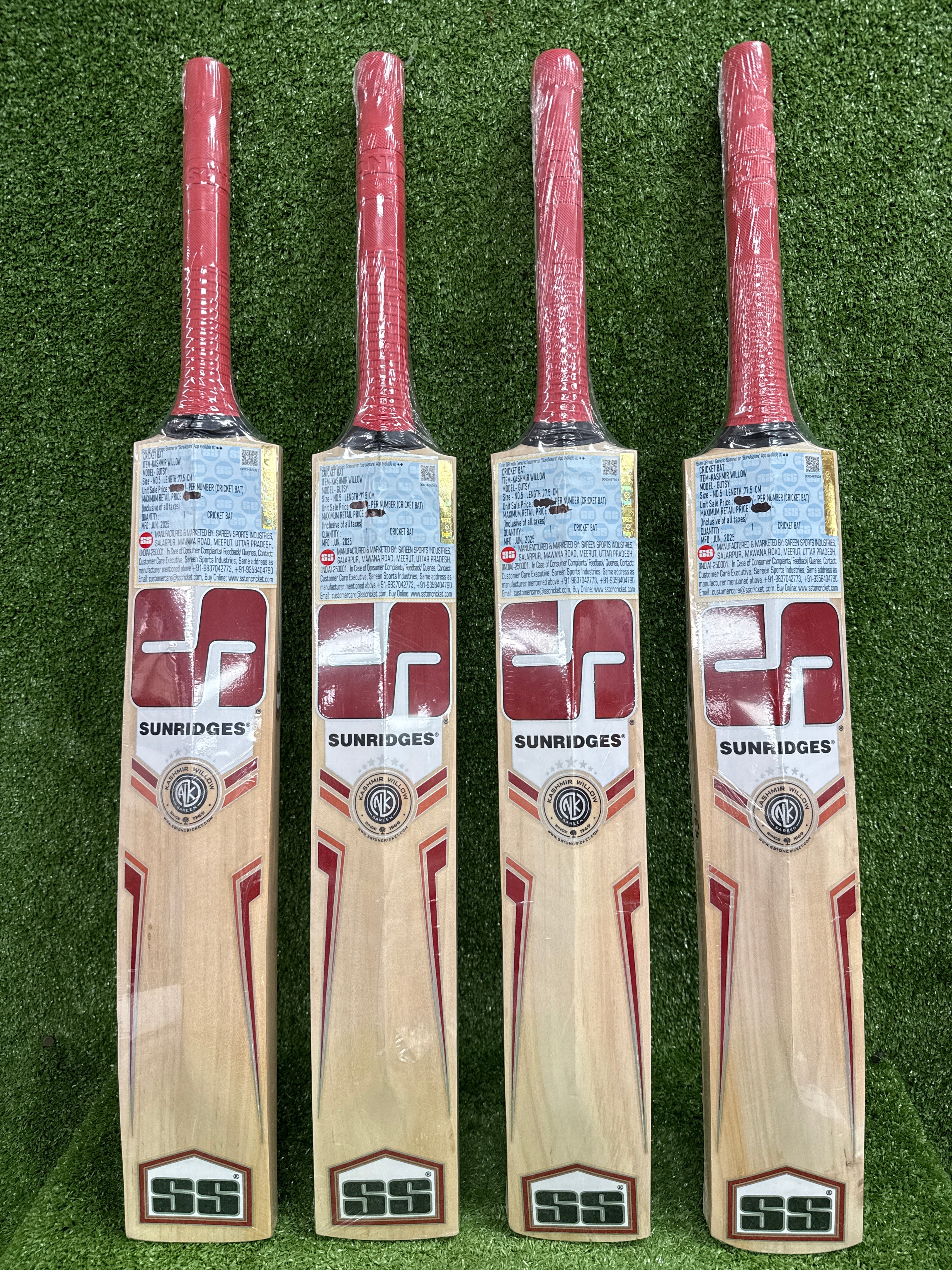 SS Gutsy Junior/Youth  Kashmir Willow Cricket Bat