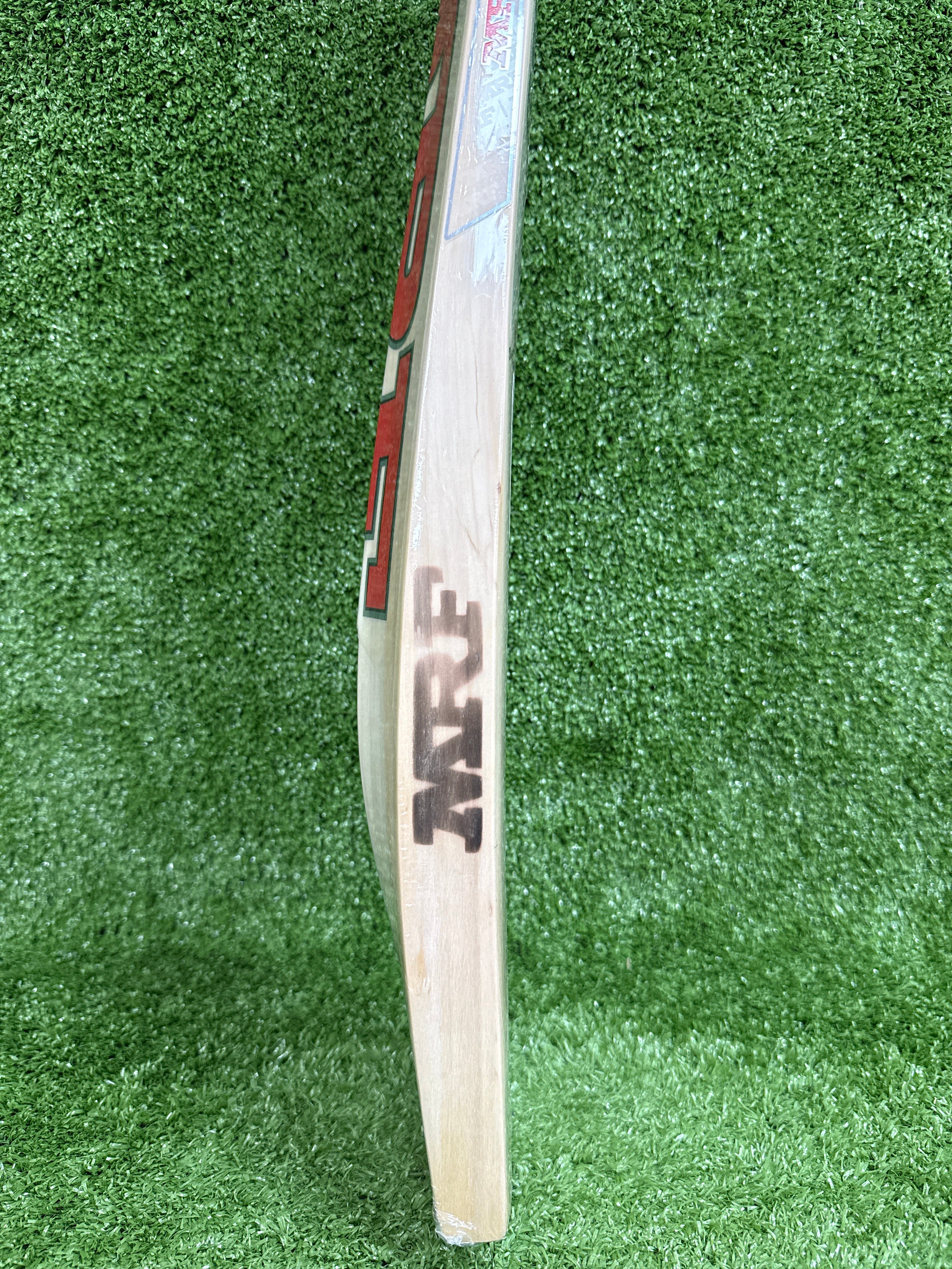 MRF Genius Run Machine Junior / Youth English Willow Cricket Bat