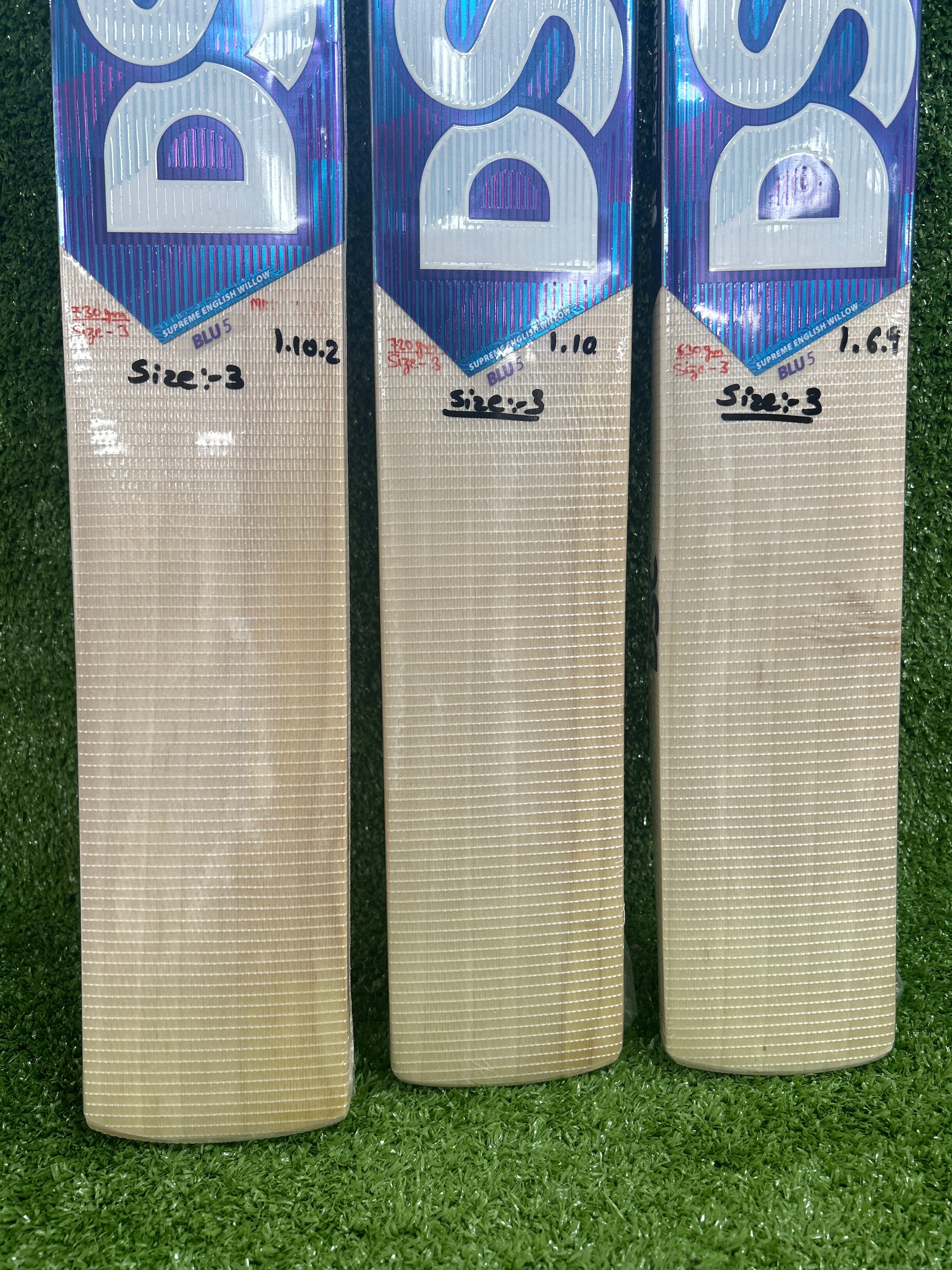 DSC BLU 5 Junior / Youth English Willow Cricket Bat