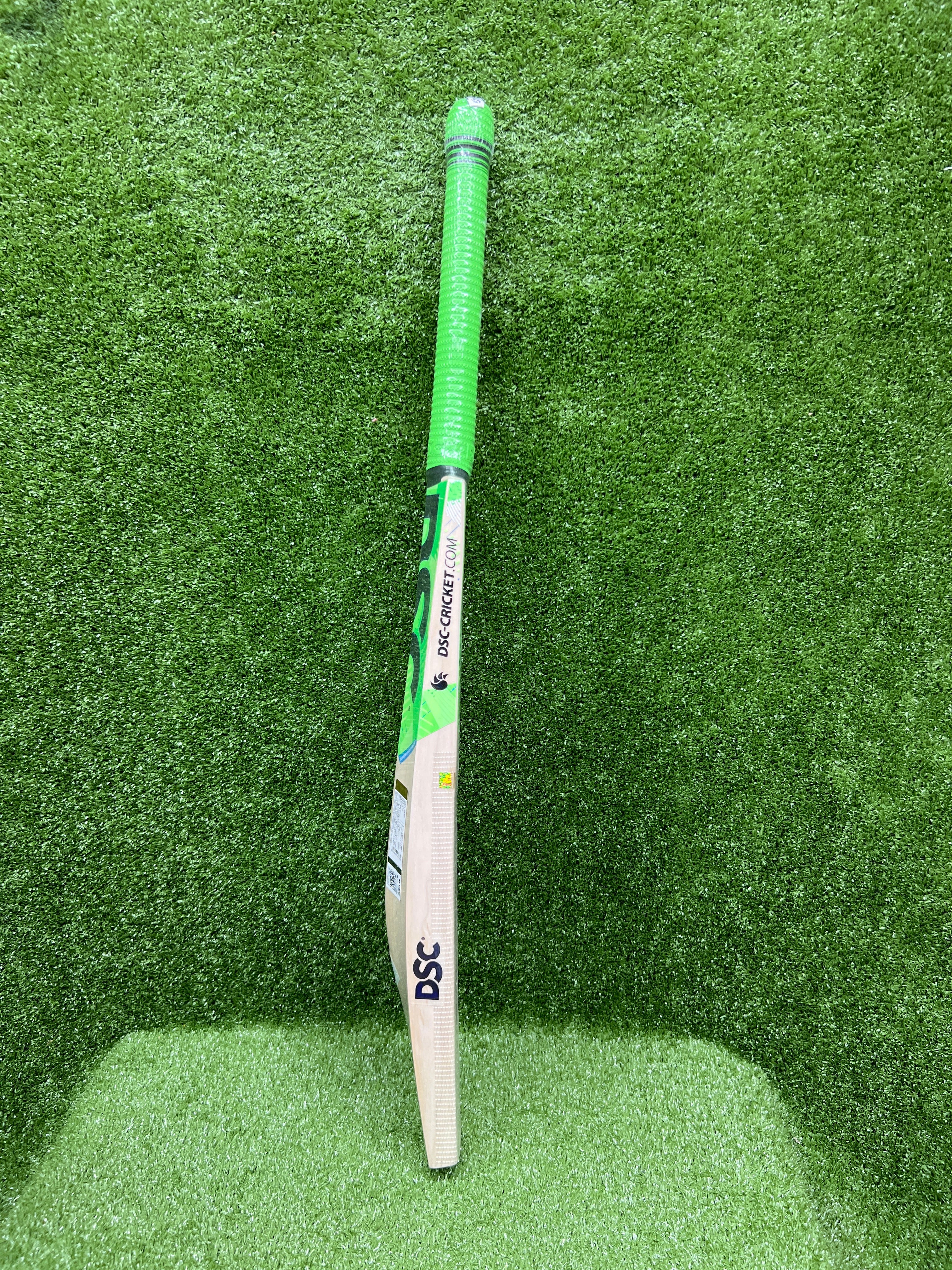 DSC Split 111 English Willow Cricket Bat - Top Cricket Store