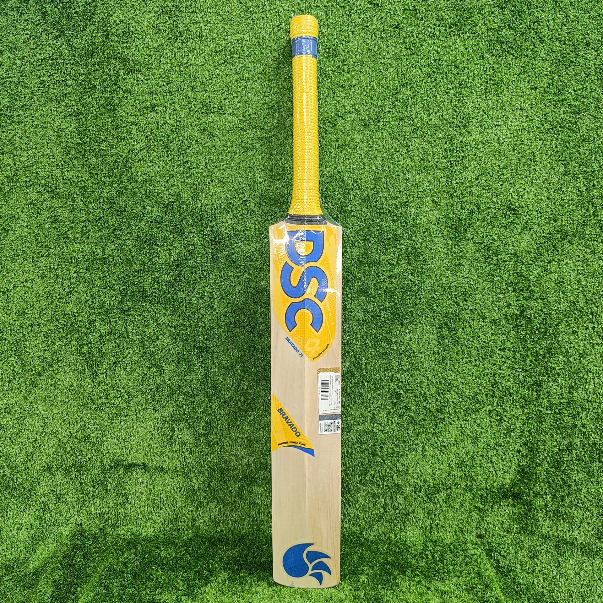 DSC Bravado 99 Kashmir Willow Cricket Bat