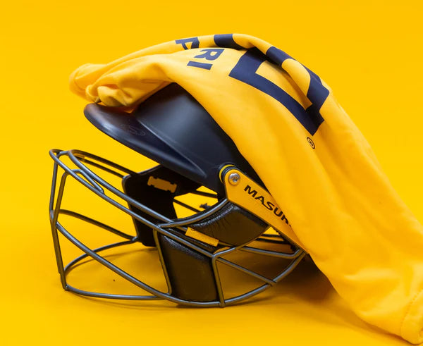 Masuri E-Line Plus Titanium Cricket Helmet - BLACK Masuri