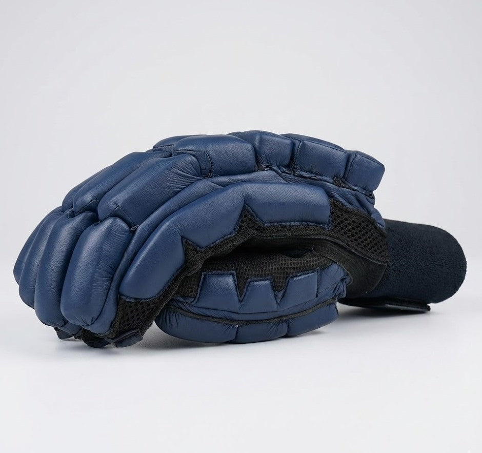 Raydn Players Pro Youth Cricket Batting Gloves (With Pittard) White / Navy Blue / Black