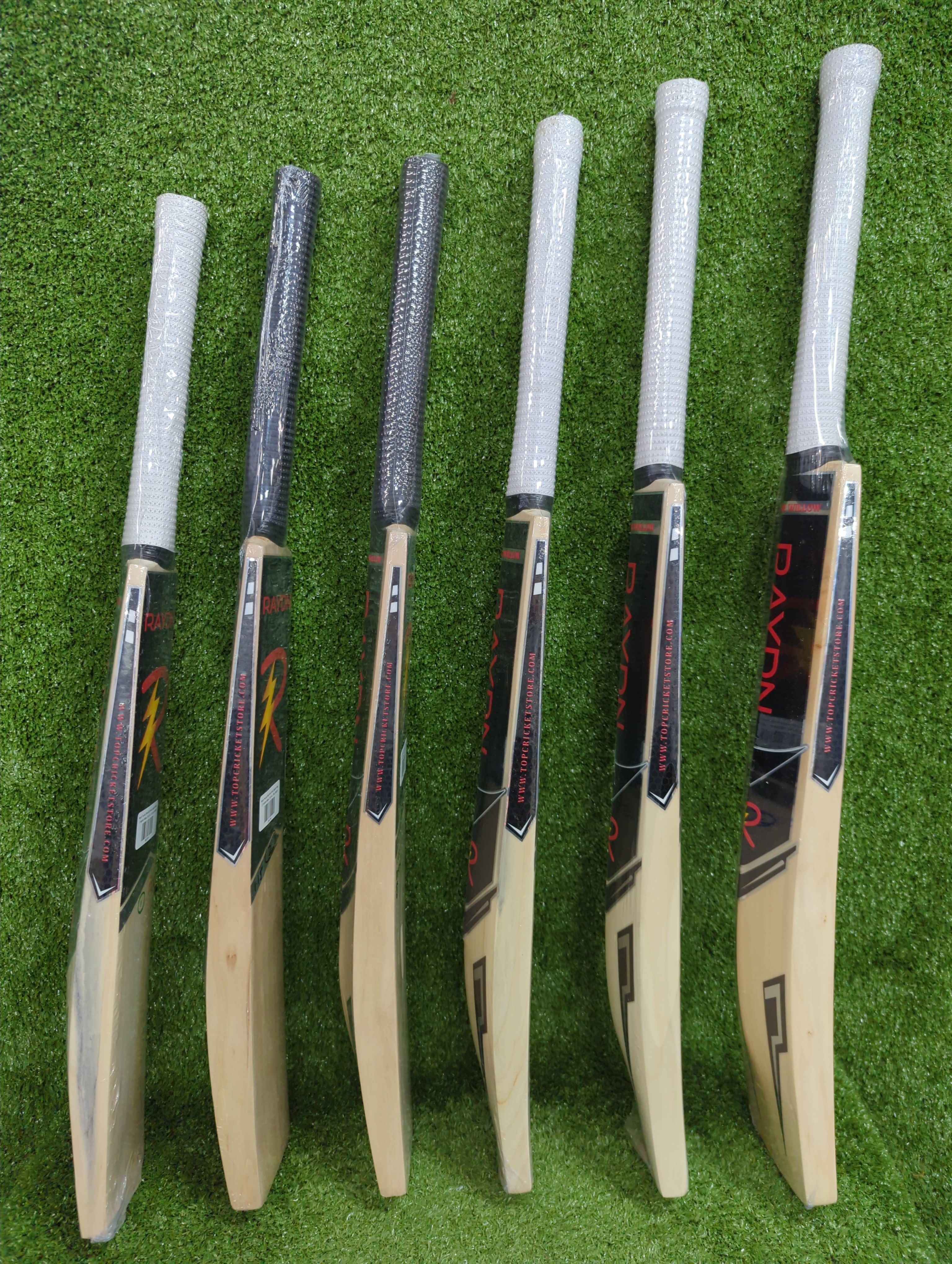 Raydn Thunder (Virat Kohli Profile) Kashmir Willow Light Weight Junior Tennis Ball Cricket Bat - Side Face